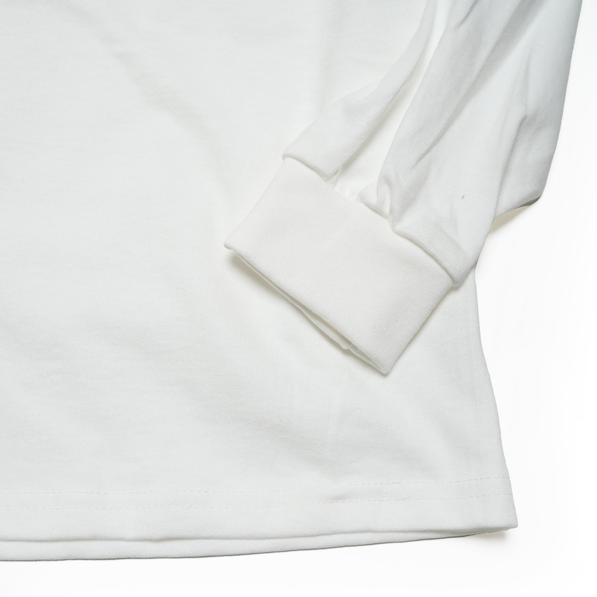 cal01w | 7o z Cotton Mock LS Tee | Color:White【Cal Cru】