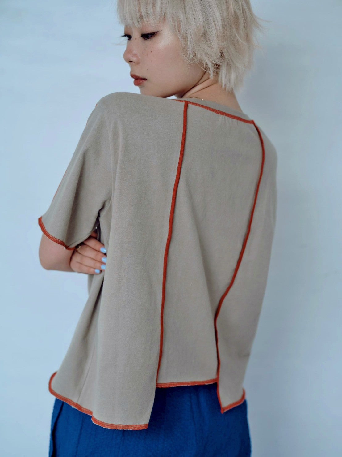 CONTRAST STITCH T-SHIRT – Yellow / Khaki / Blue | HCAE