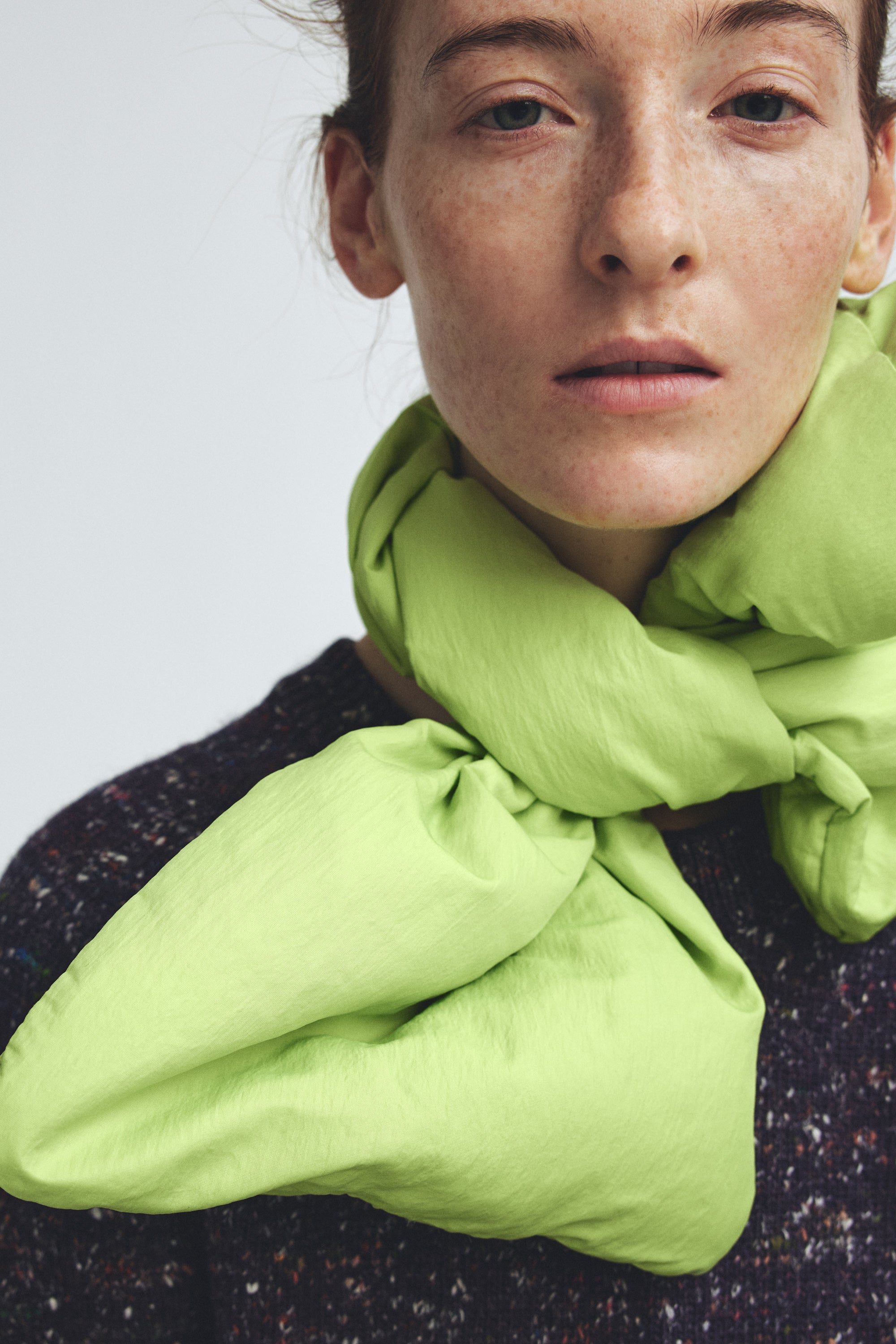 REVERSIBLE DOWN MUFFLER | Color_Lime Yellow | No_few25wac5354_lime yellow【MIFFEW_ミフュー】