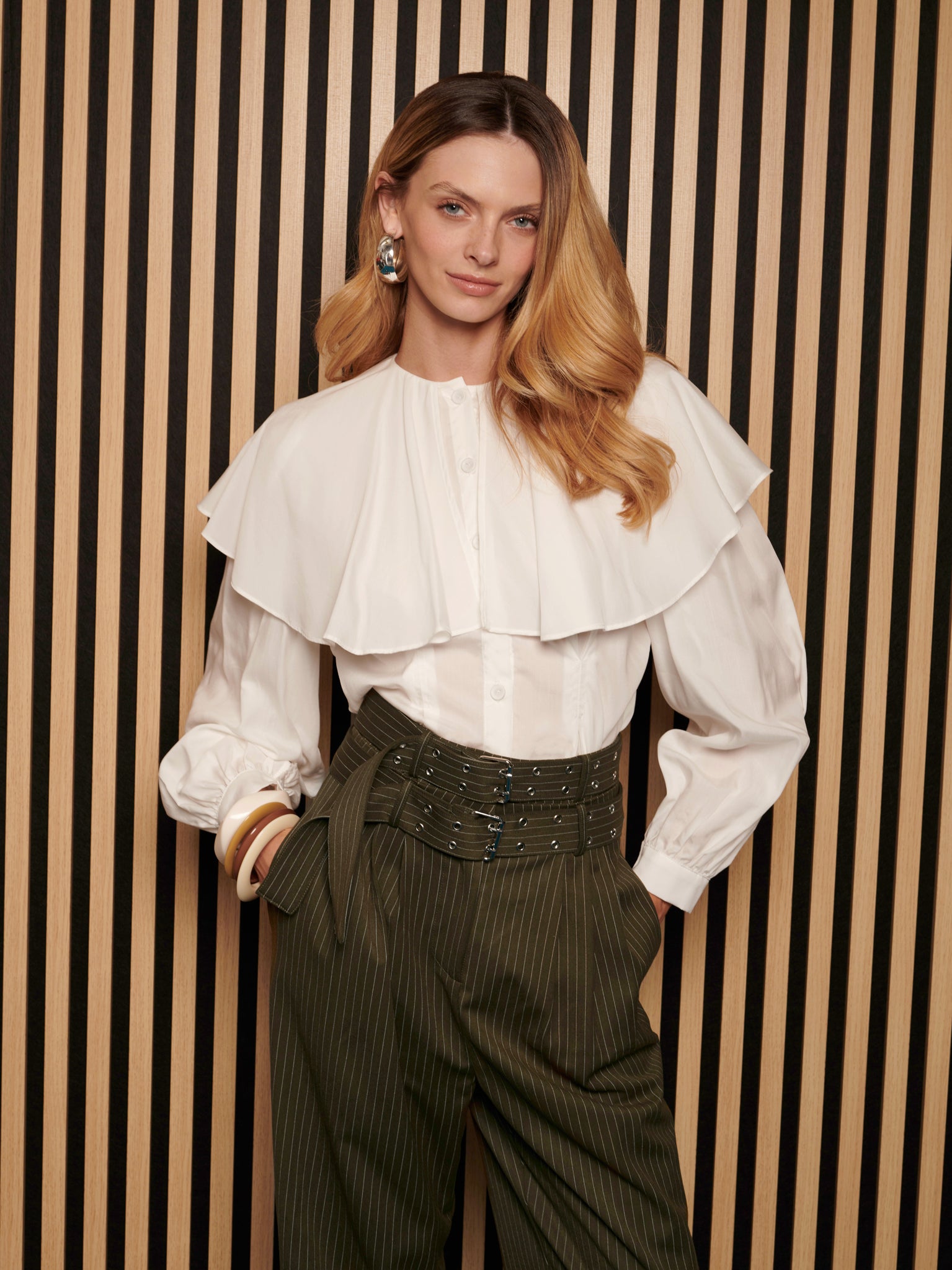 Marla Cape Blouse | Color_White | No_32GH02BLG369WHT_WHITE【GHOSPELL_ゴスペル】