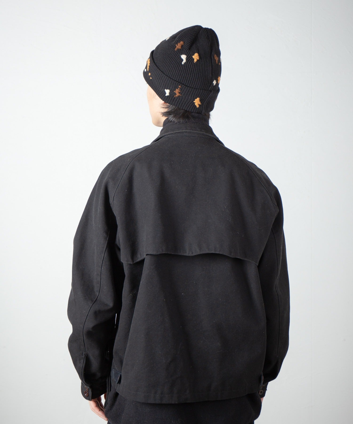 Dirt Embroidery Knit Cap – Black | INDIETRO ASSOCIATION | 入荷予定アイテム