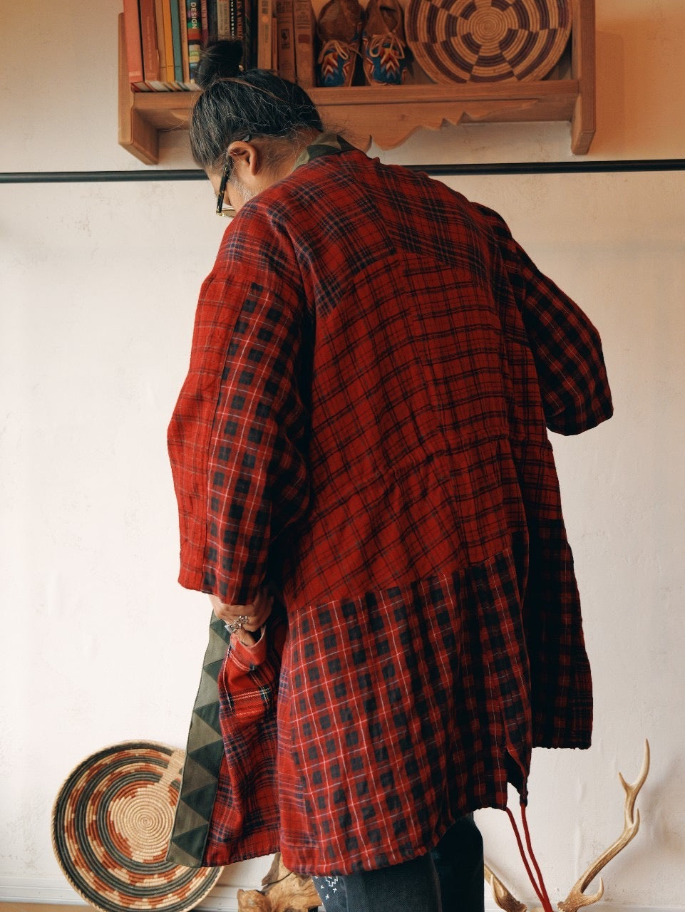 RJ2457004_01-RED _A| ZEN BARBARIAN COAT – 01-Red | NASNGWAM