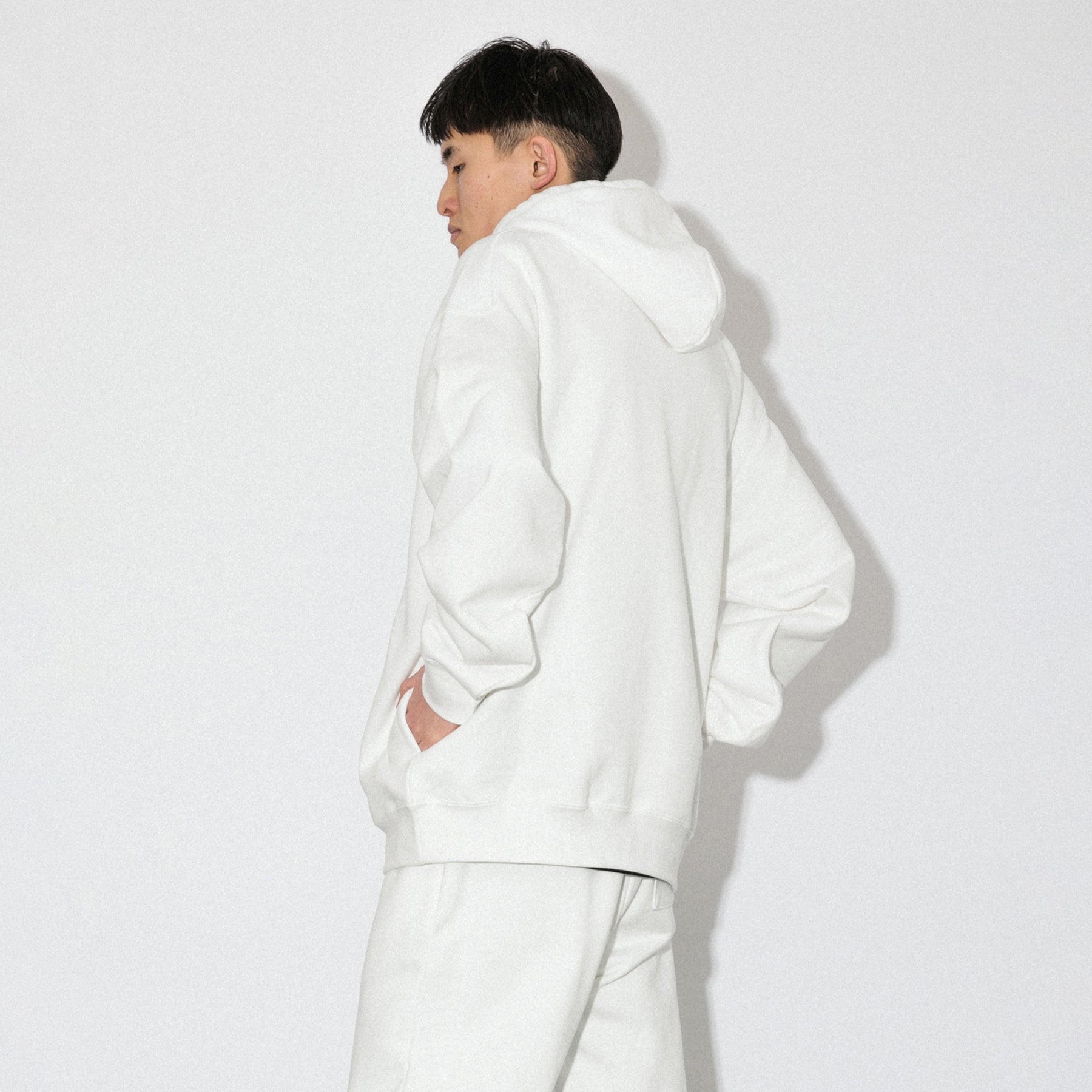 KN-HS-SP-01_WH | Heavy Hooded Sweatshirt - Seam Pocket | Color:WHITE【Knuu(縫う)_ヌウ】