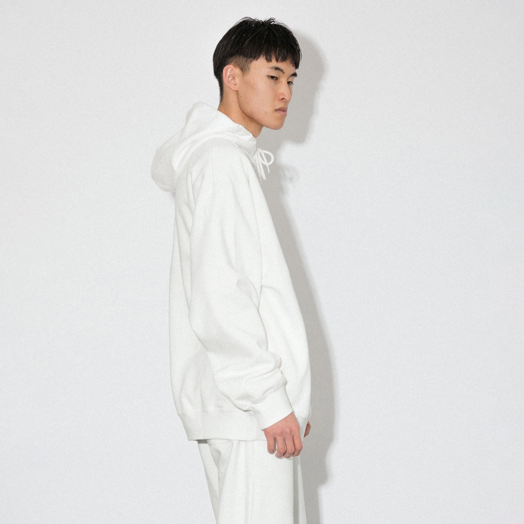 KN-HS-SP-01_WH | Heavy Hooded Sweatshirt - Seam Pocket | Color:WHITE【Knuu(縫う)_ヌウ】