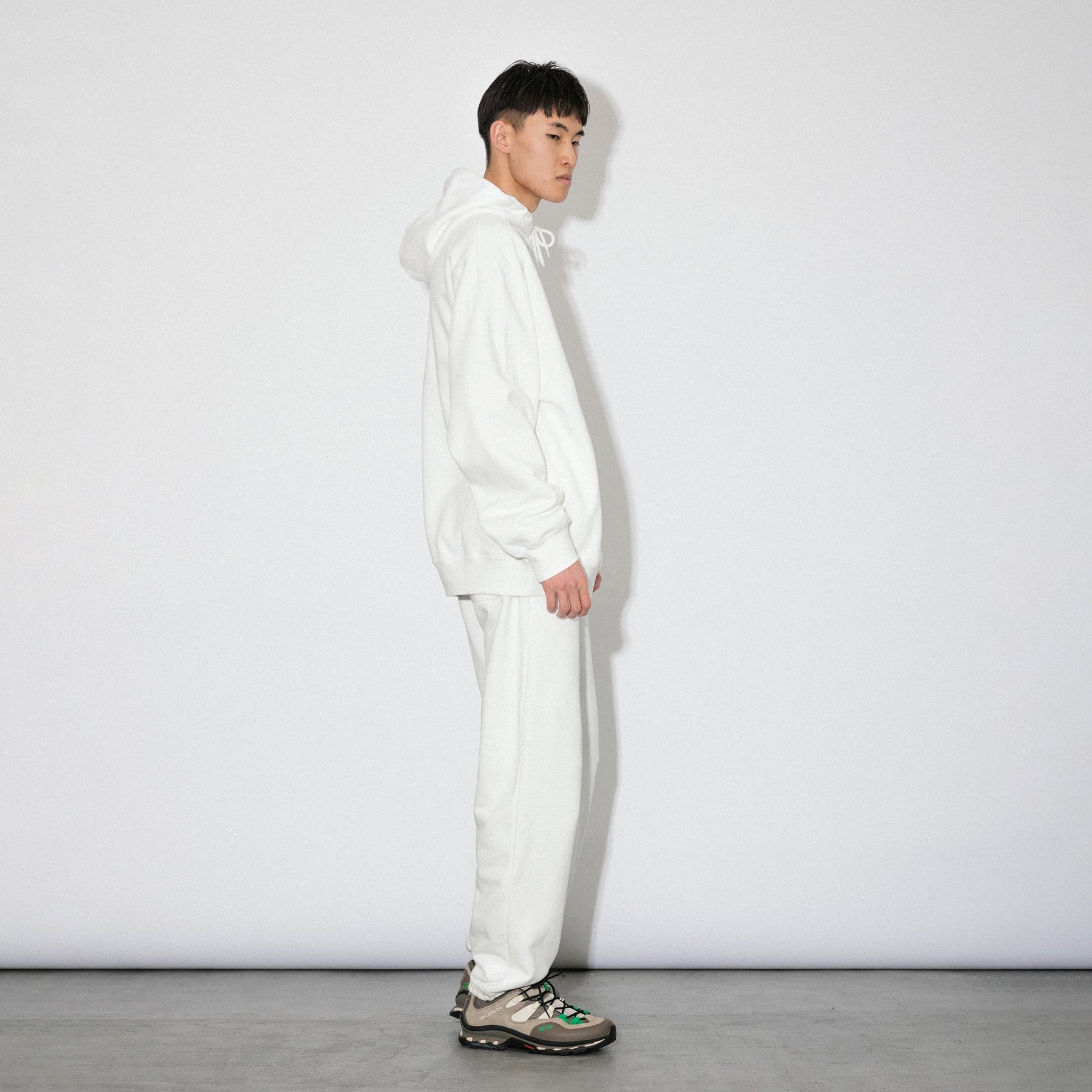 KN-HS-SP-01_WH | Heavy Hooded Sweatshirt - Seam Pocket | Color:WHITE【Knuu(縫う)_ヌウ】