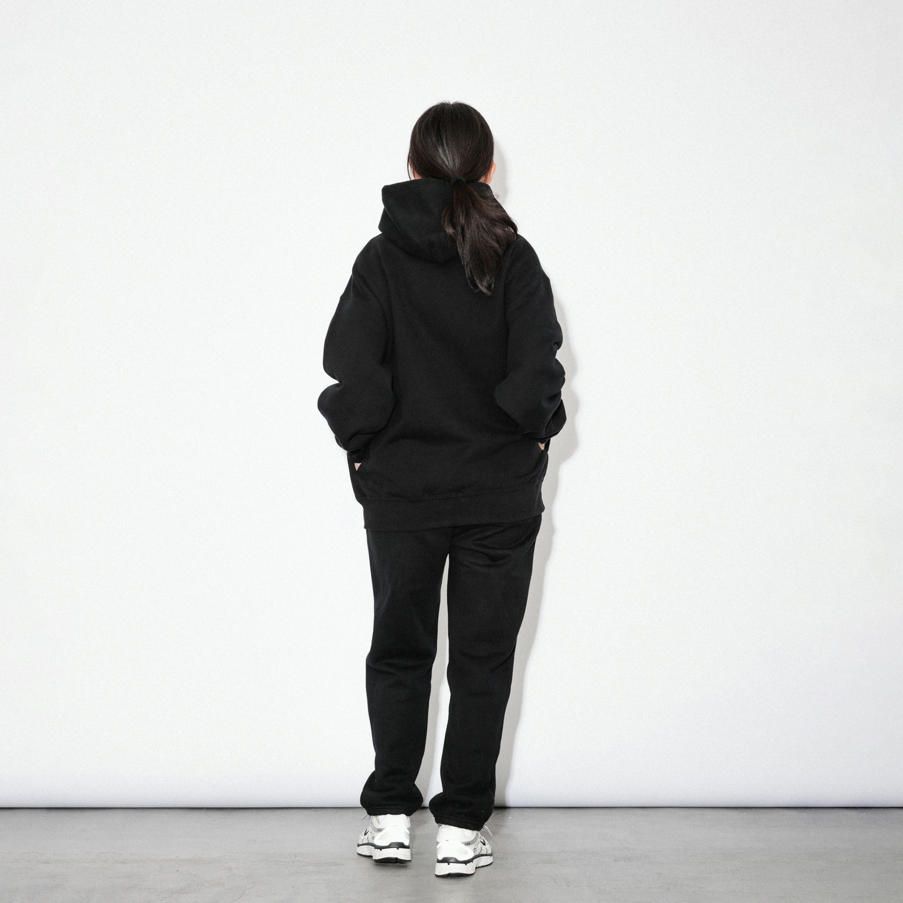 KN-HS-SP-01_BL | Heavy Hooded Sweatshirt - Seam Pocket | Color:BLACK【Knuu(縫う)_ヌウ】