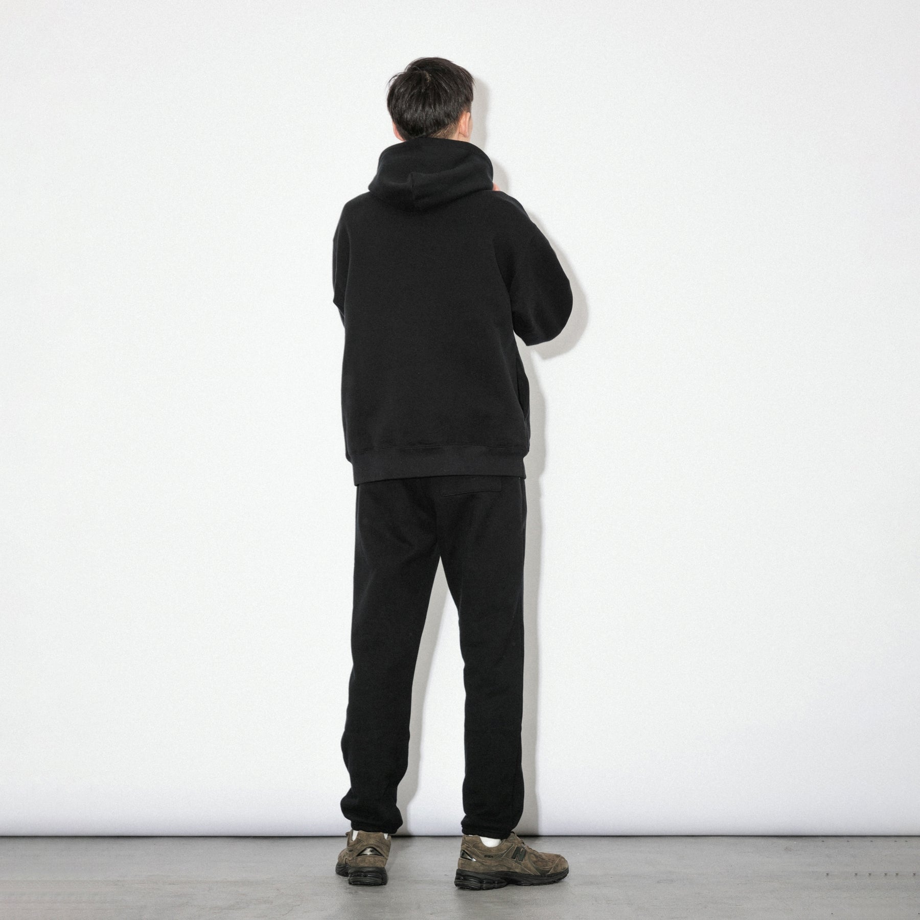 KN-HS-SP-01_BL | Heavy Hooded Sweatshirt - Seam Pocket | Color:BLACK【Knuu(縫う)_ヌウ】