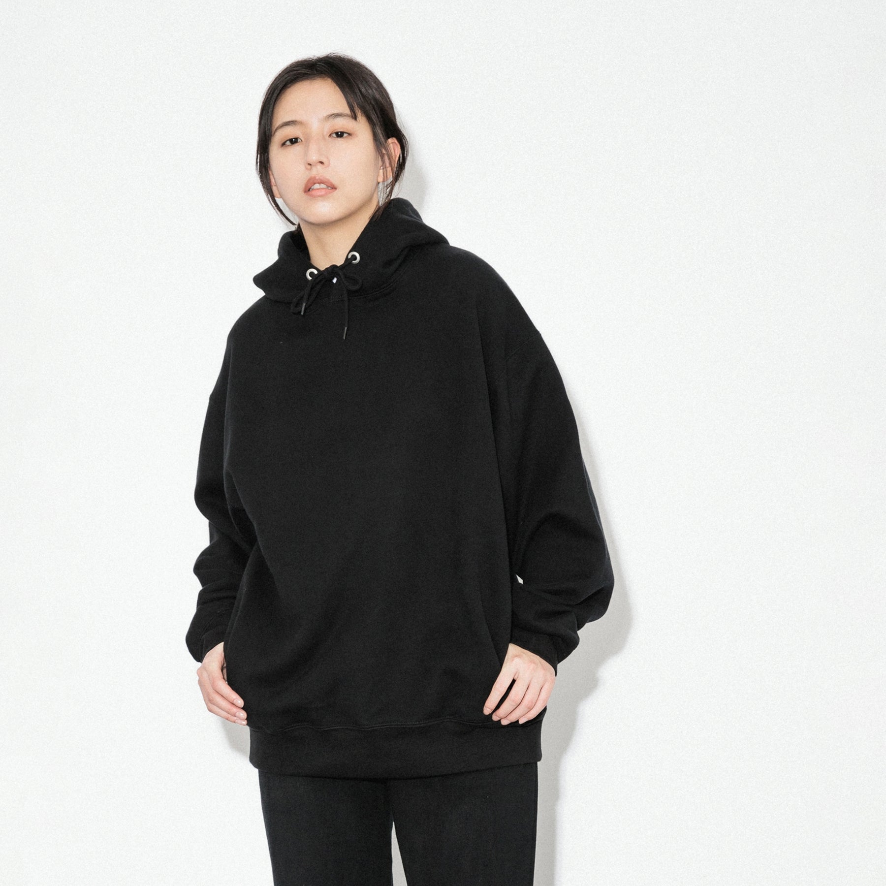 KN-HS-SP-01_BL | Heavy Hooded Sweatshirt - Seam Pocket | Color:BLACK【Knuu(縫う)_ヌウ】