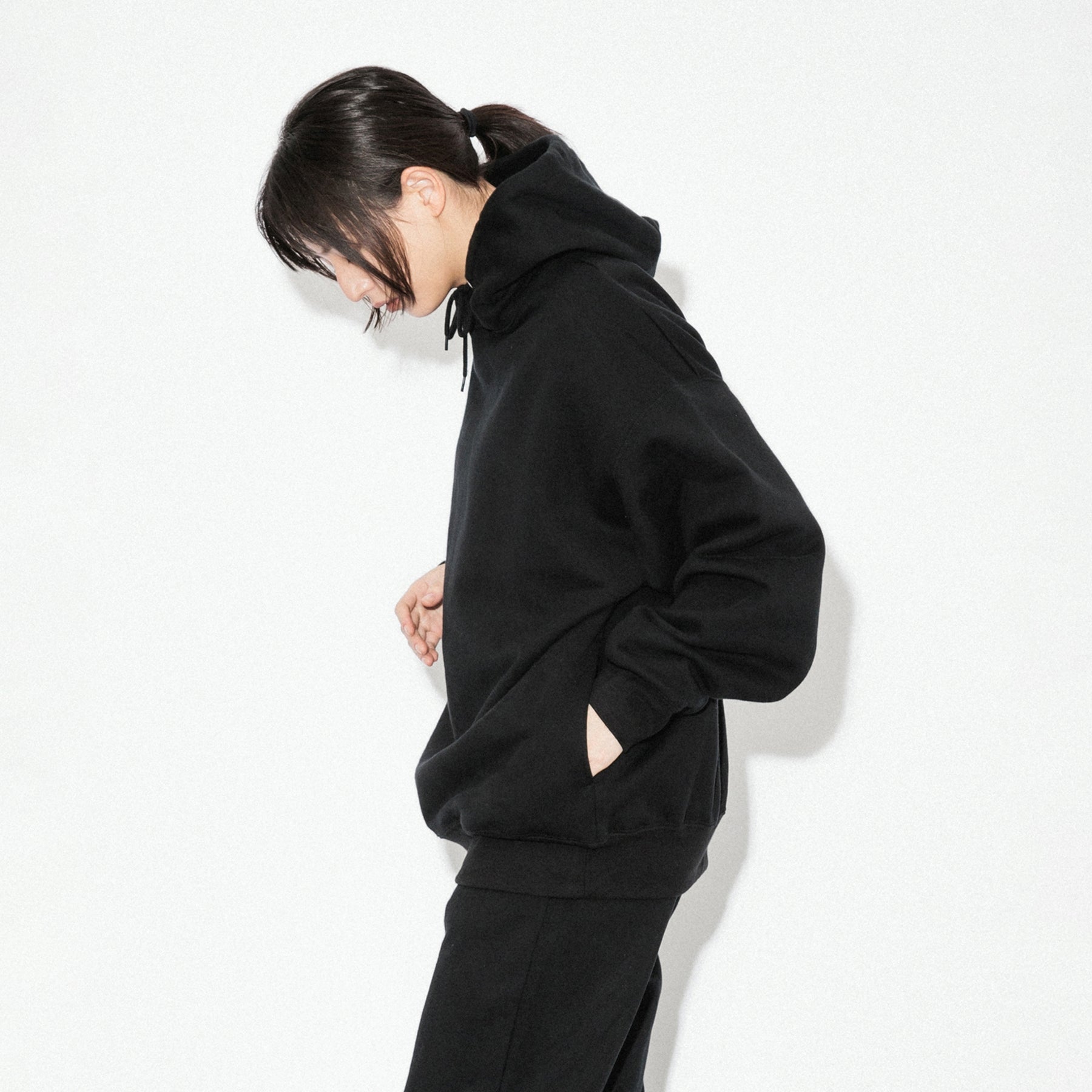 KN-HS-SP-01_BL | Heavy Hooded Sweatshirt - Seam Pocket | Color:BLACK【Knuu(縫う)_ヌウ】