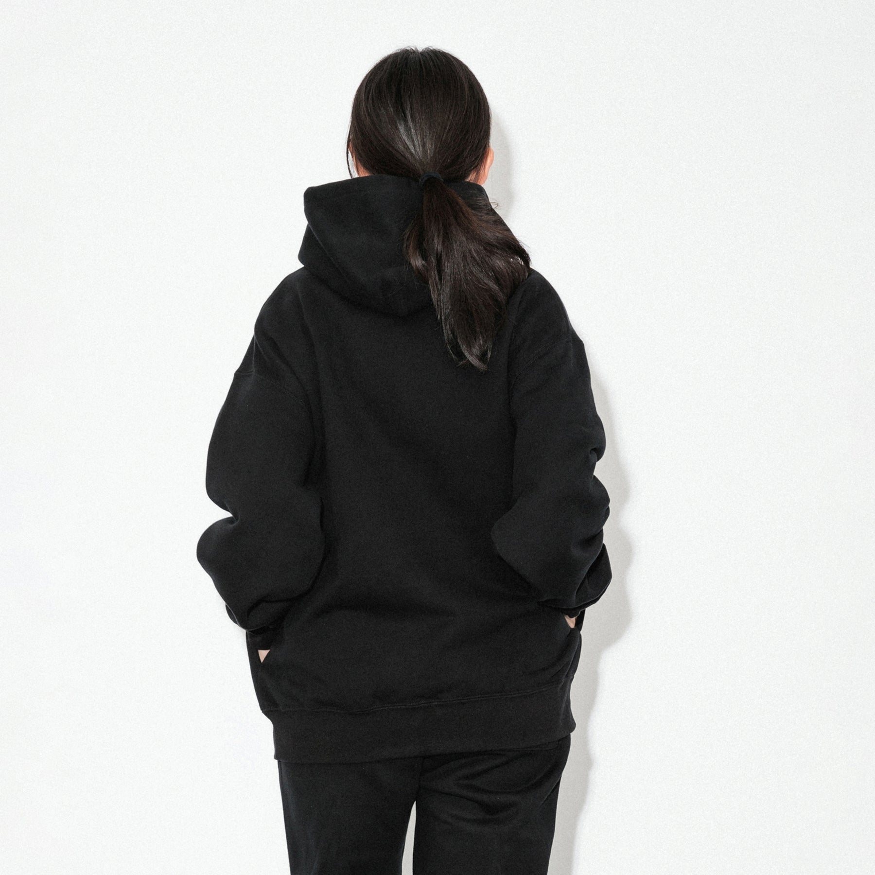 KN-HS-SP-01_BL | Heavy Hooded Sweatshirt - Seam Pocket | Color:BLACK【Knuu(縫う)_ヌウ】