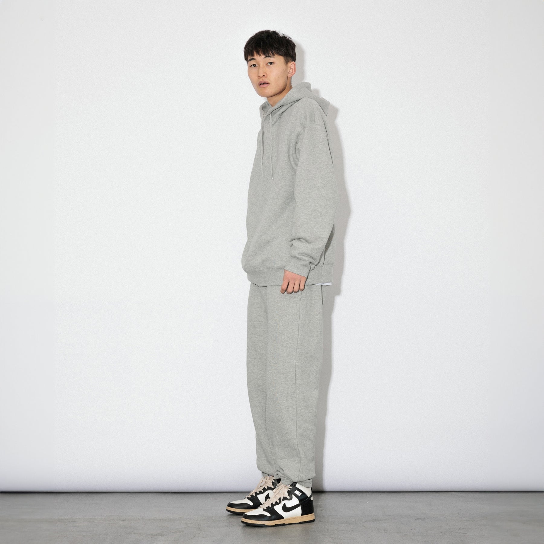 KN-HS-SP-01_HG | Heavy Hooded Sweatshirt - Seam Pocket | Color:HEATHER GRAY【Knuu(縫う)_ヌウ】