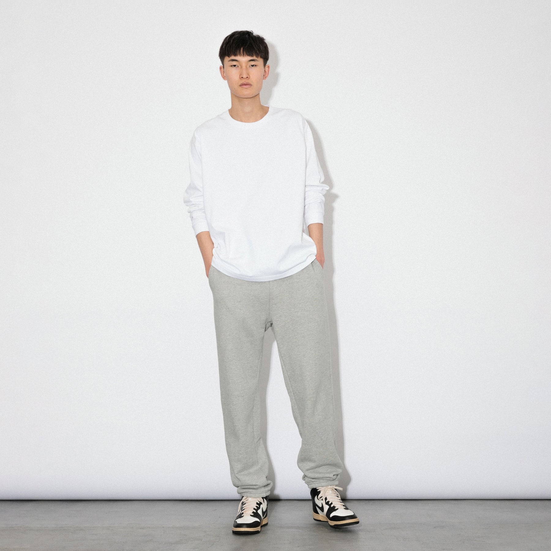 KN-LT-01_WH | Heavy Crewneck Long Sleeve T-Shirt | Color:WHITE【Knuu(縫う)_ヌウ】