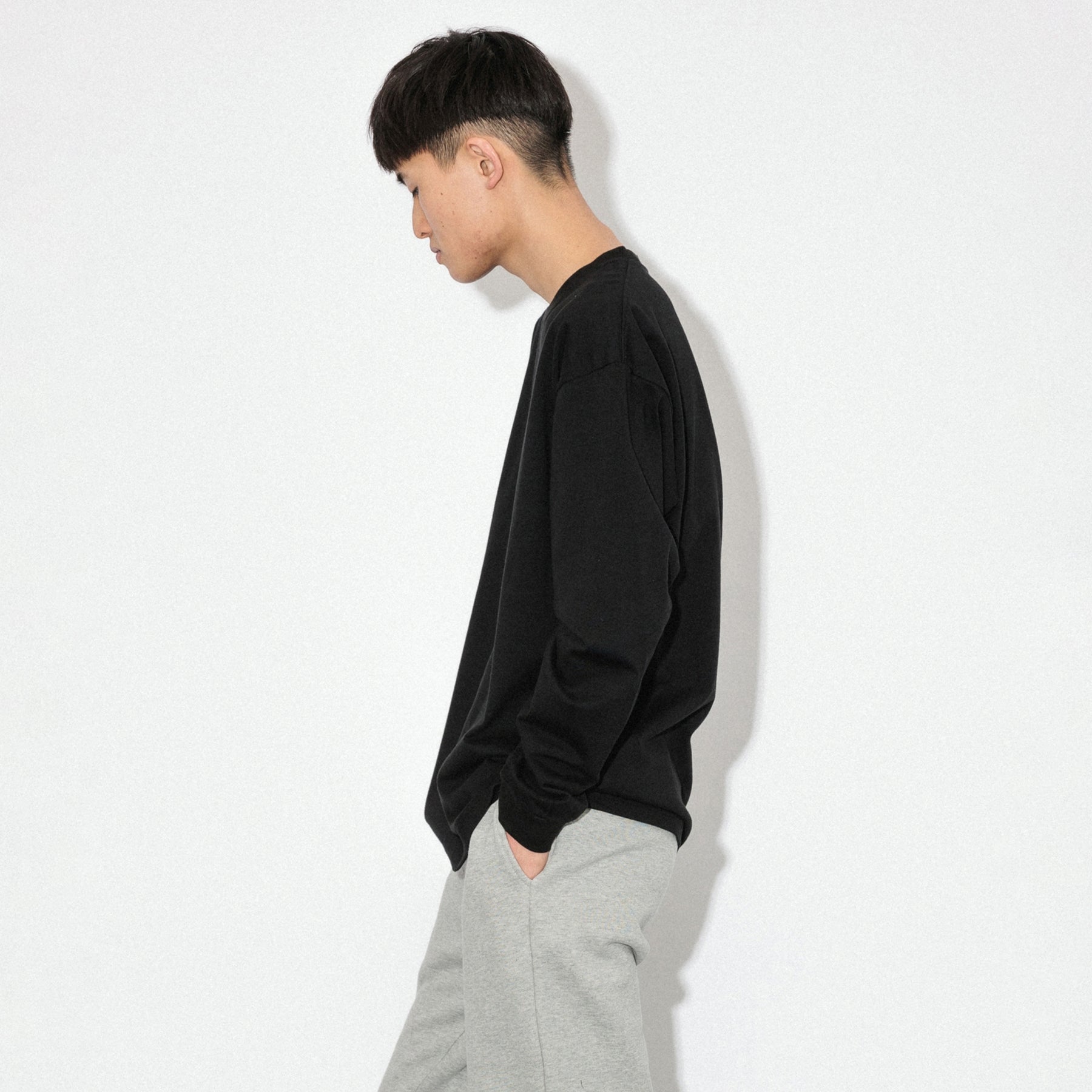 KN-LT-01_BL | Heavy Crewneck Long Sleeve T-Shirt | Color:BLACK【Knuu(縫う)_ヌウ】