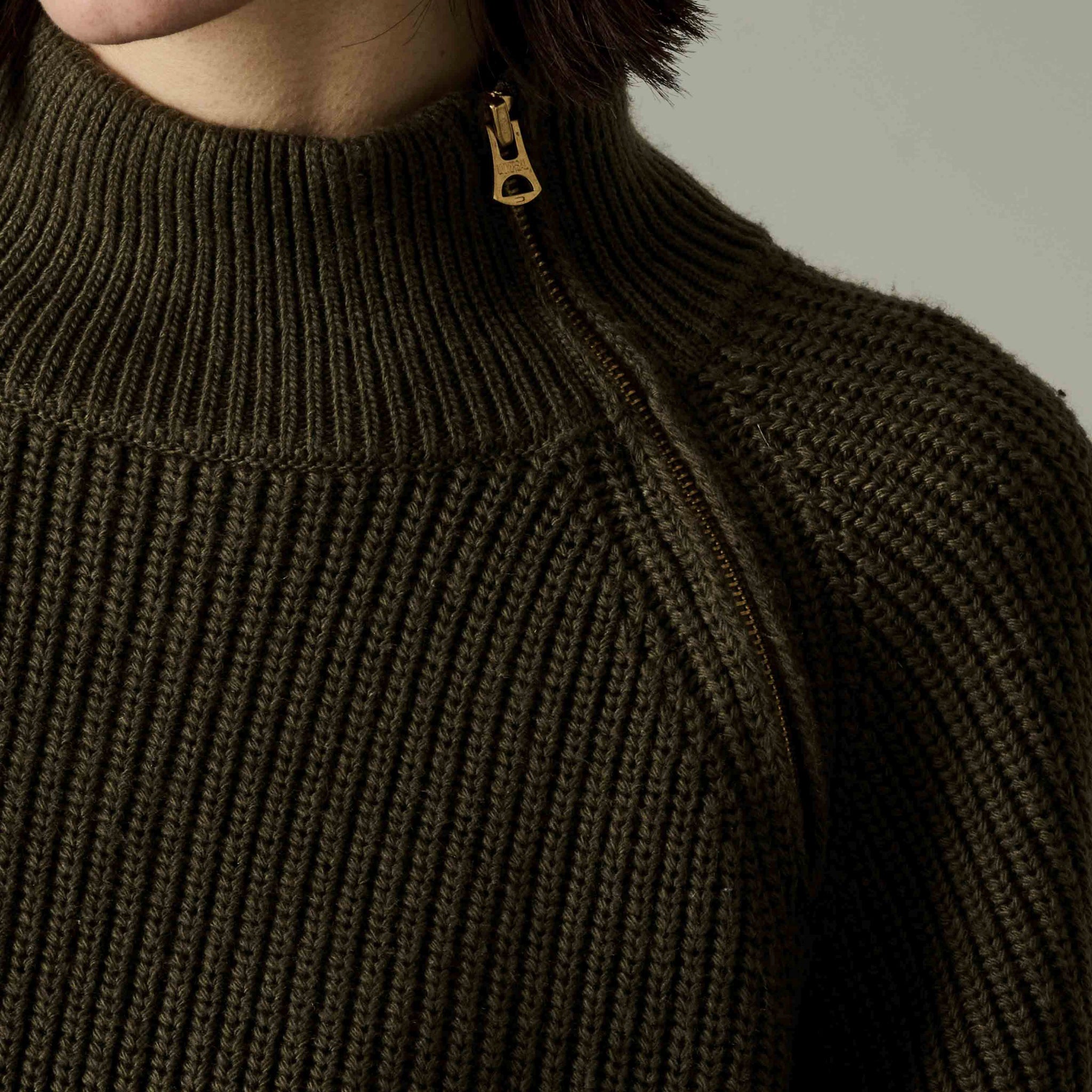 MIL24FKN3031_KHAKI | HALF ZIP MIL KNIT TOP | Color:Khaki【KHA:KI_カーキ】