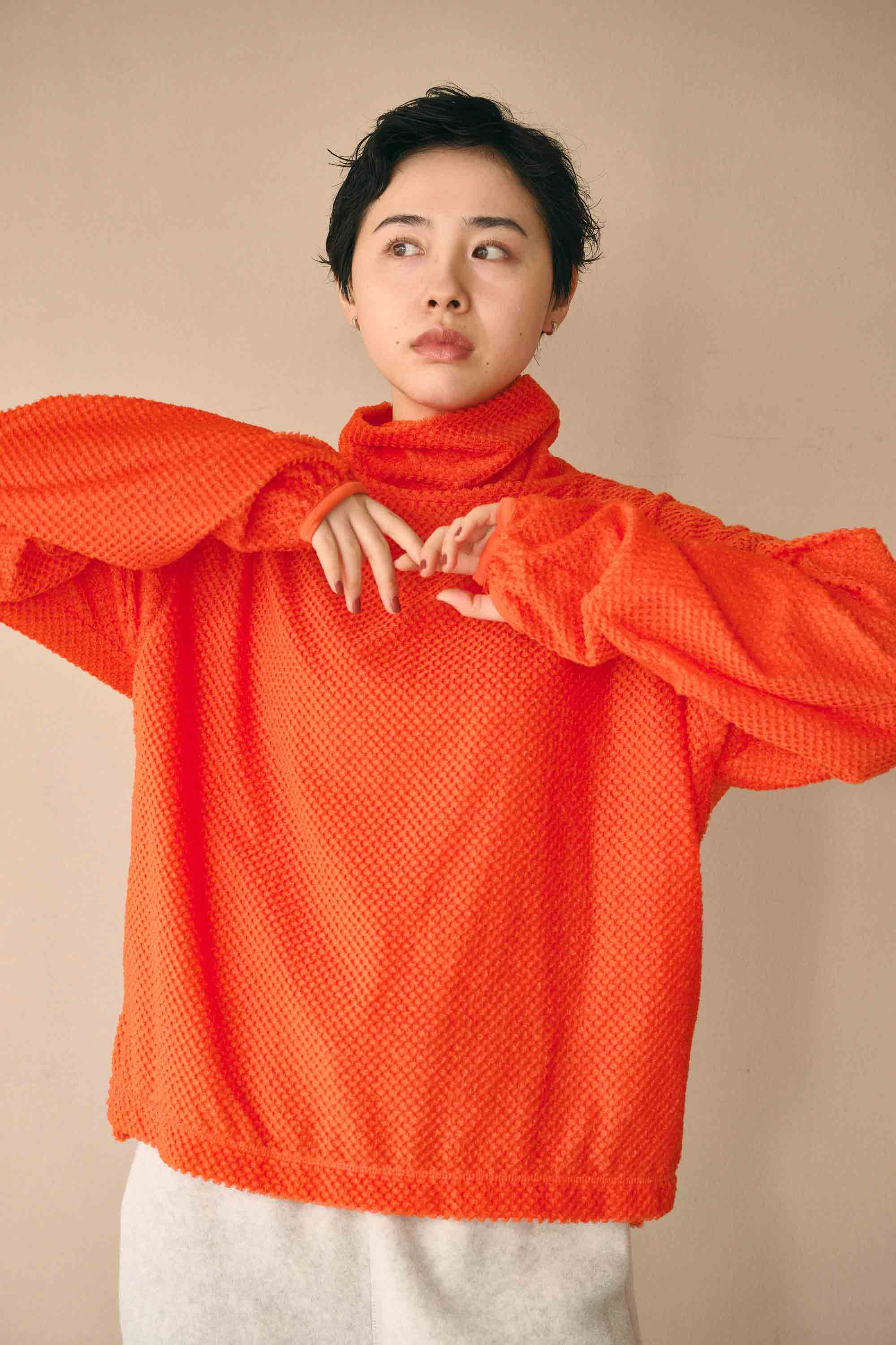Octa HIGH NECK PULLOVER – Persimmon | KHA:KI | 入荷予定アイテム