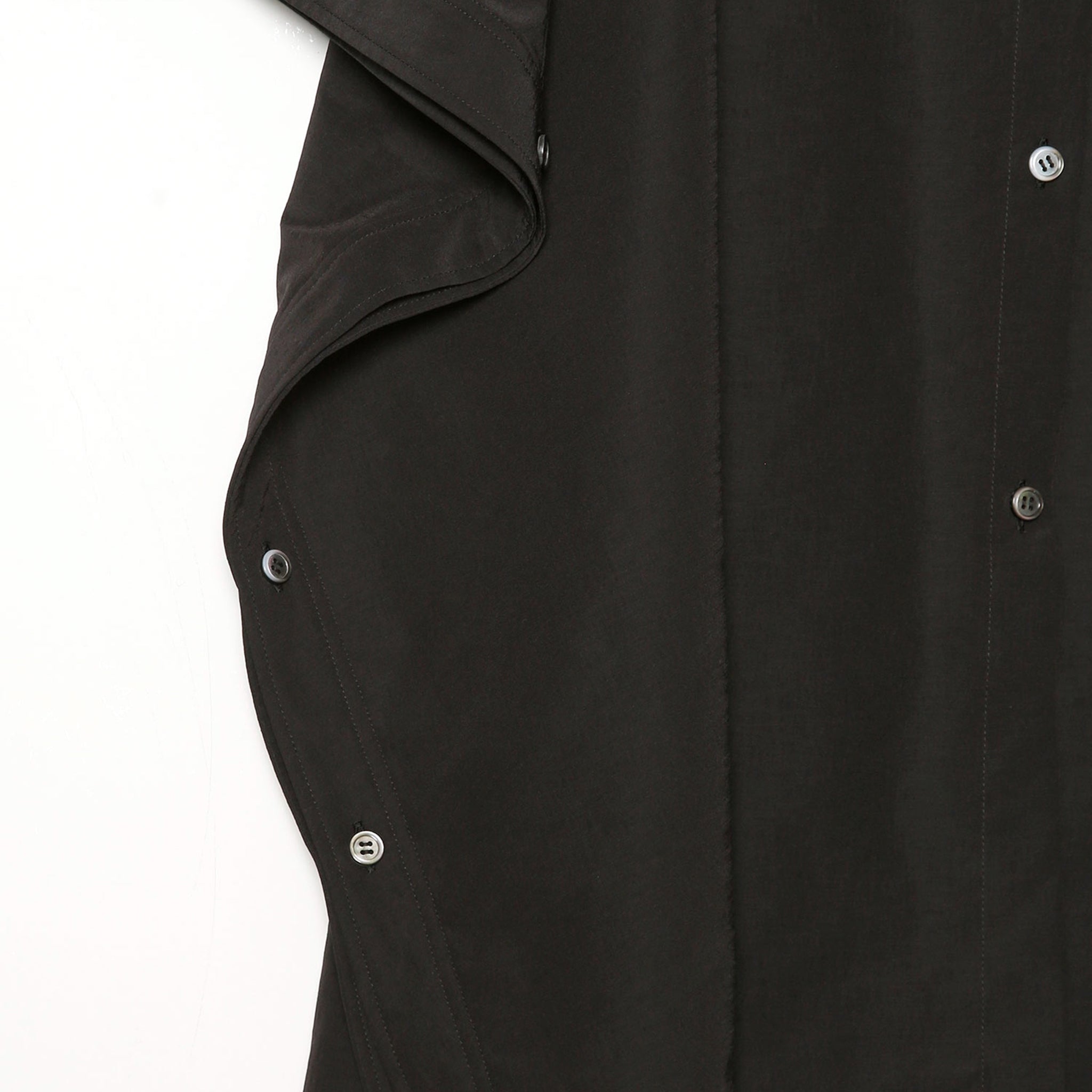 Packable Circle Poncho Shirt – Black | NEYVOR
