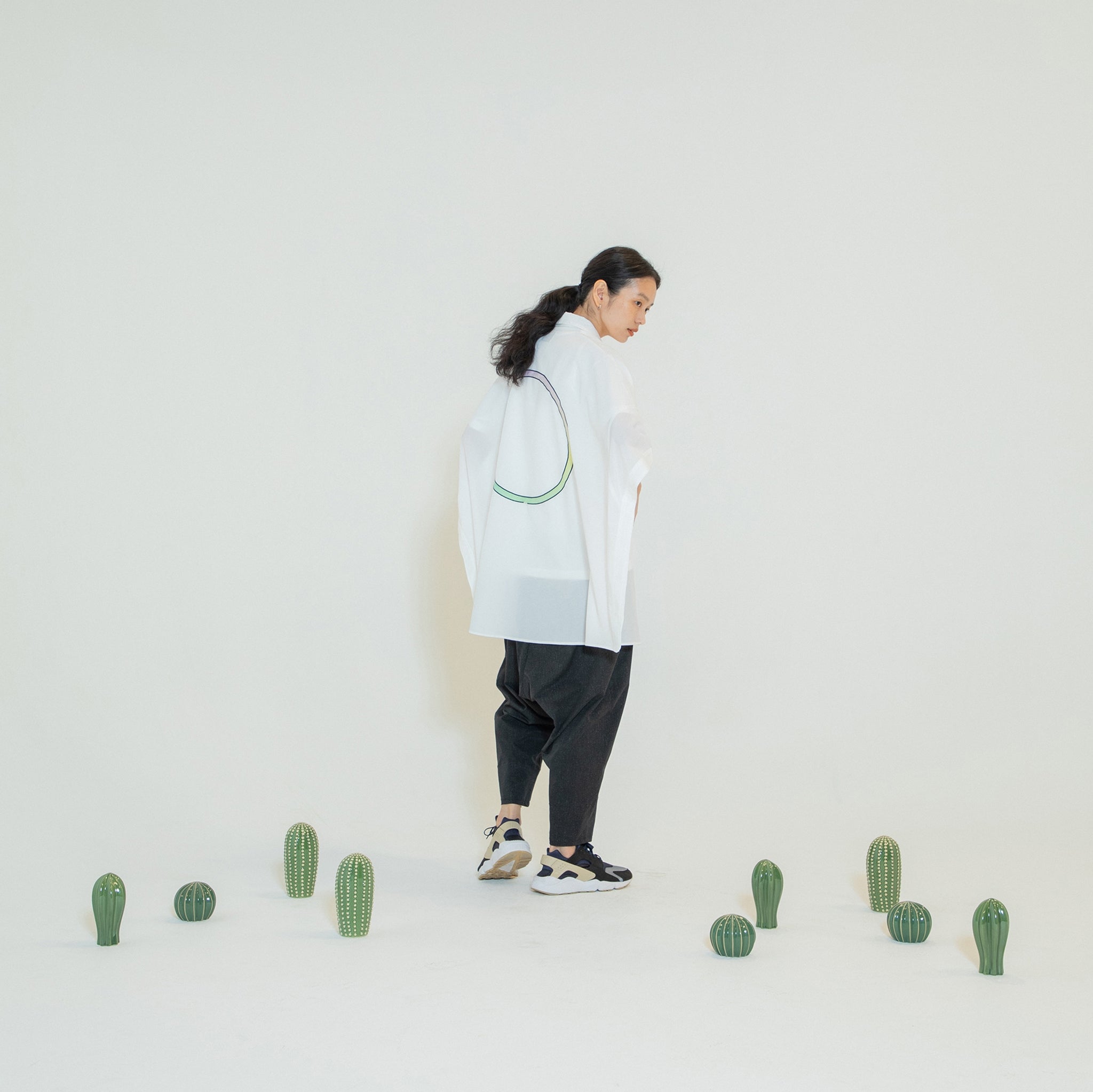 Packable Circle Poncho Shirt – White | NEYVOR