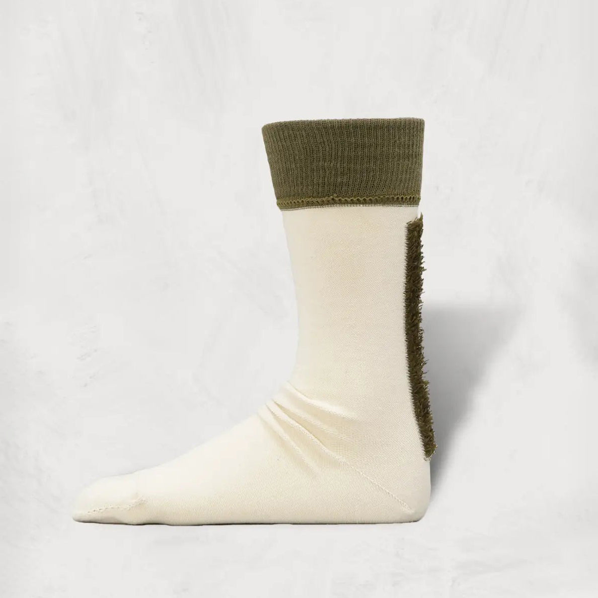 org-07_o | Organic Mohican Socks | Split-Toe | Olive 【DECKA BRÚ NA BÓINNE】【ネコポス選択可能】【archive】