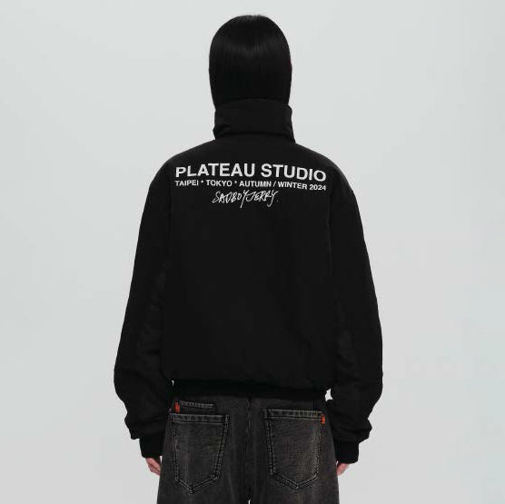 Pla24awj03-1_Black | 2024 logo bomber | Color:Black【PLATEAU STUDIO_プラトー スタジオ】【archive】