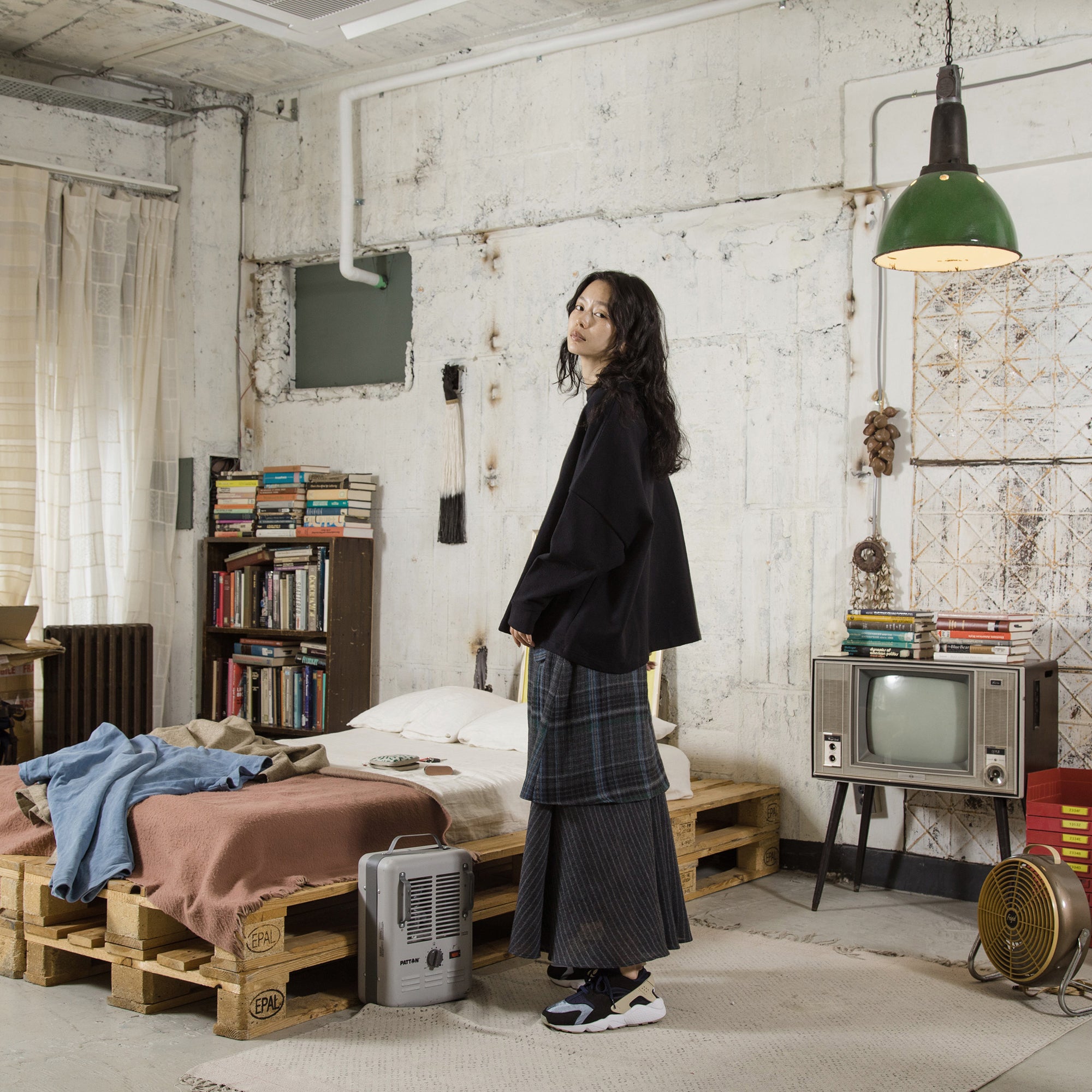 No:SF23AW-26A | Name:Back Pages Relax Pulover | Color:Black【STOF_ストフ】【archive】