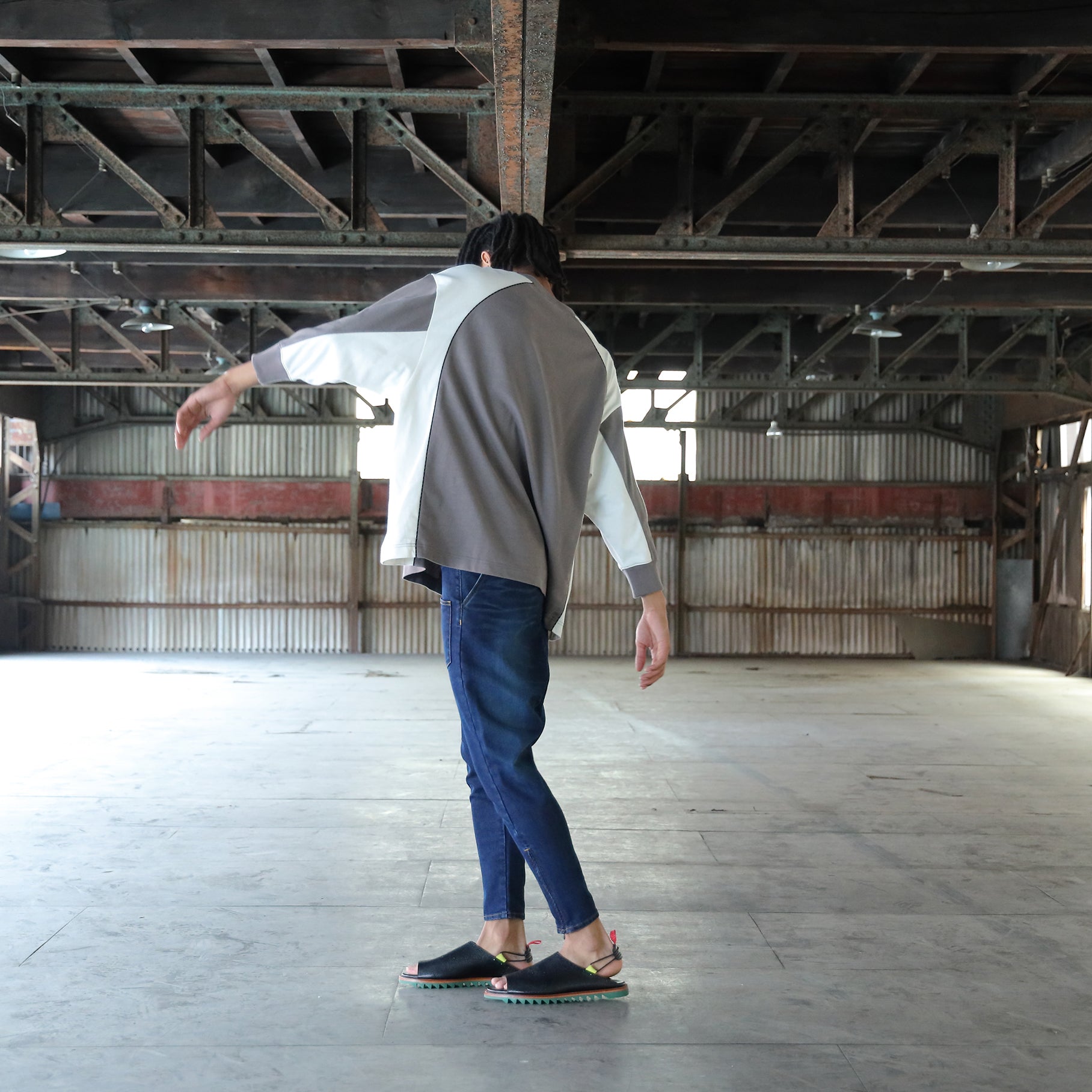 SF25SS-20_ Charcoal | Not Uniform Pulover | Color: Charcoal【STOF_ストフ】【archive】