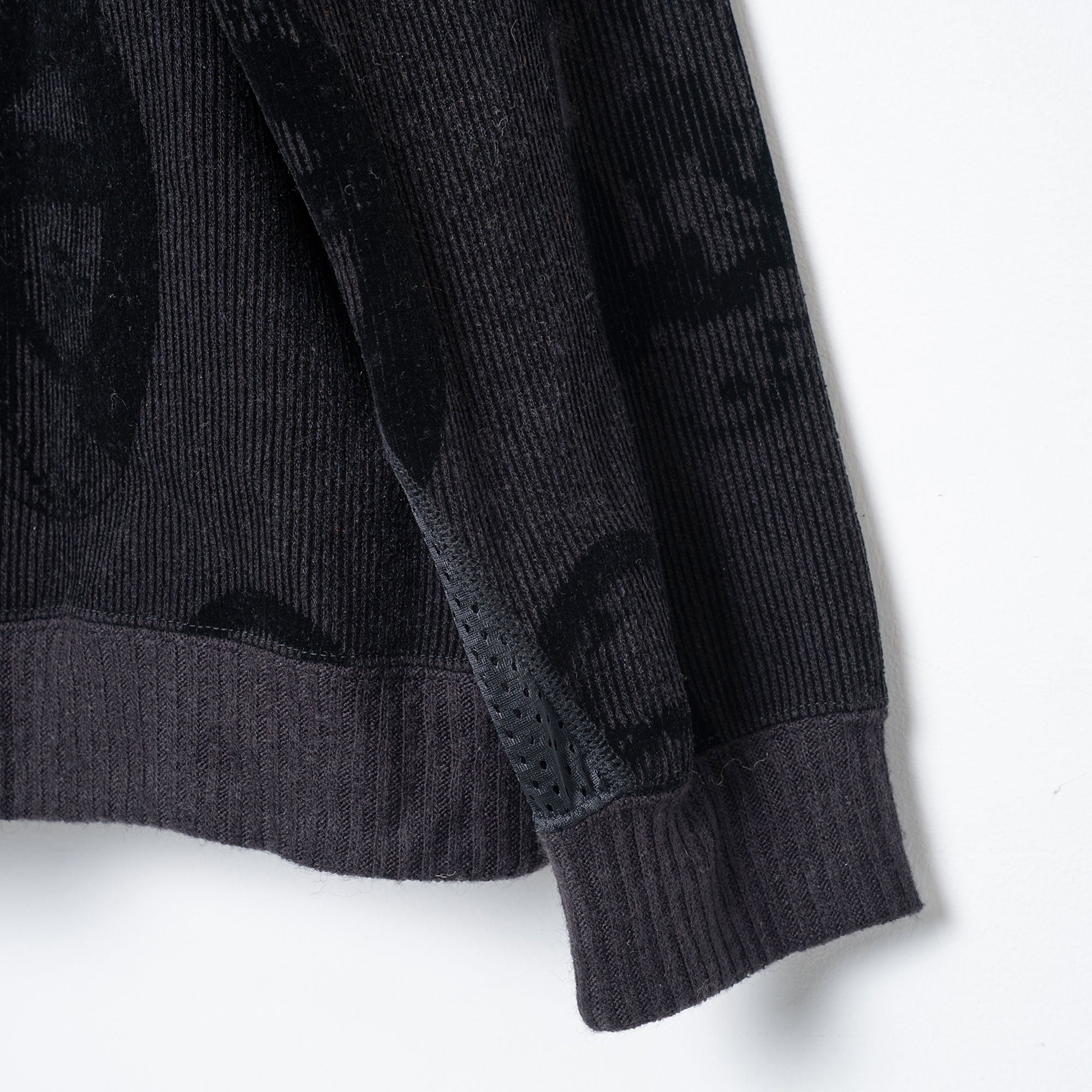Anarchy/Flocky Pulover – Black | STOF | 入荷予定アイテム