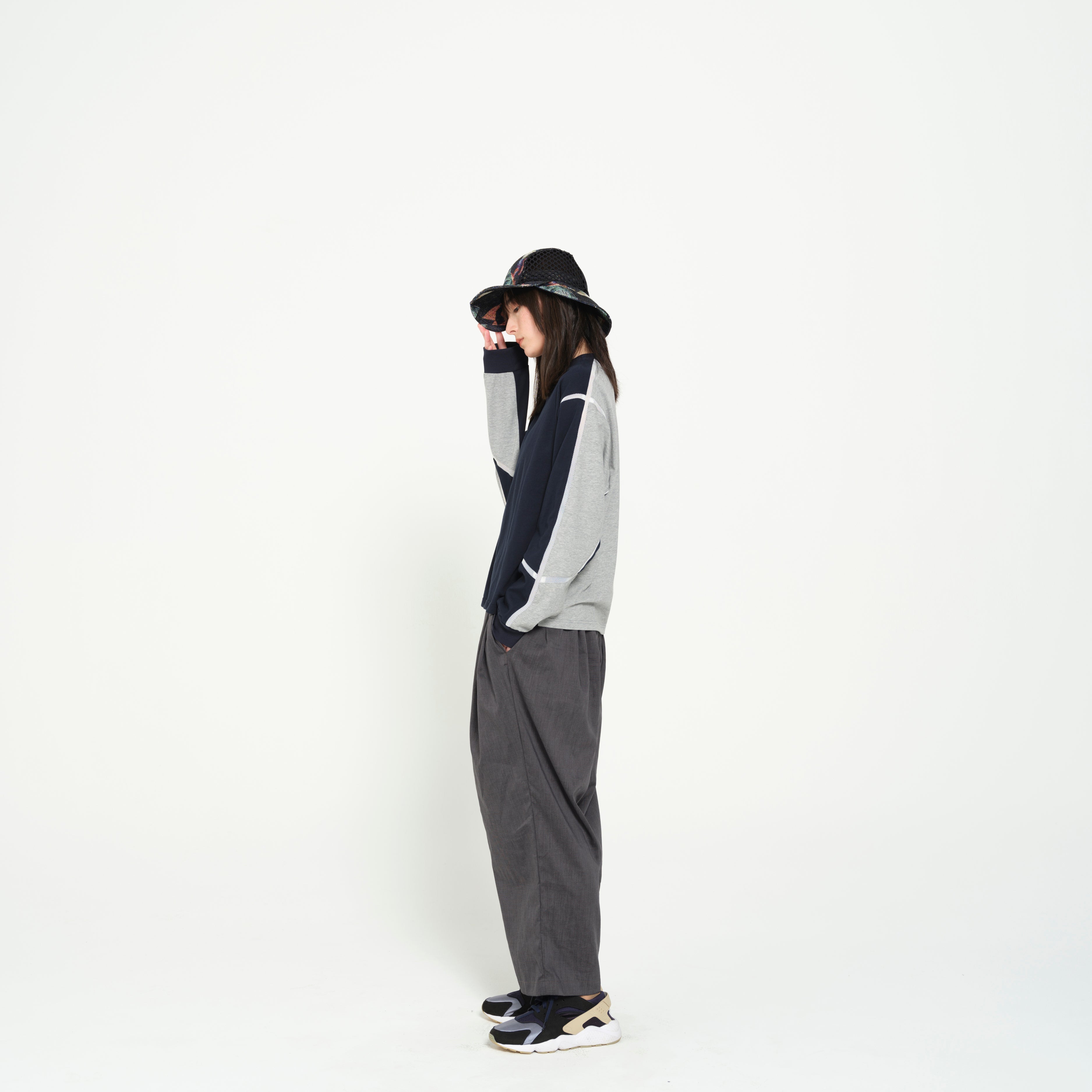 COMPLEXITY BORDER L/S TEE– Navy | STOF