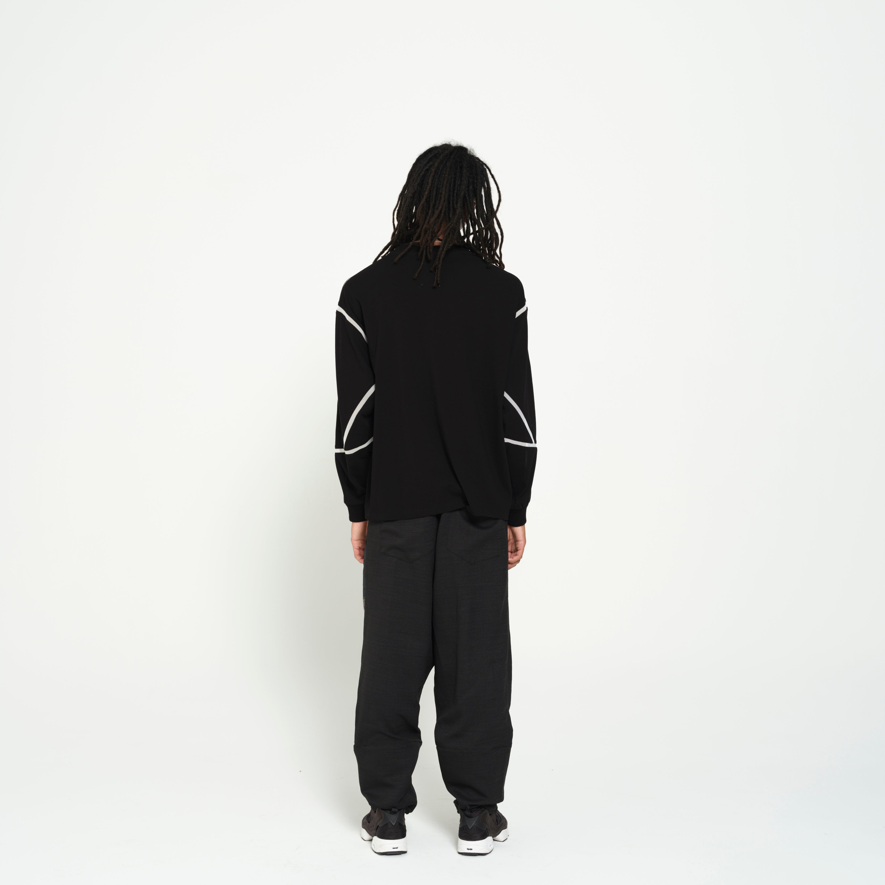 COMPLEXITY BORDER L/S TEE– Black | STOF