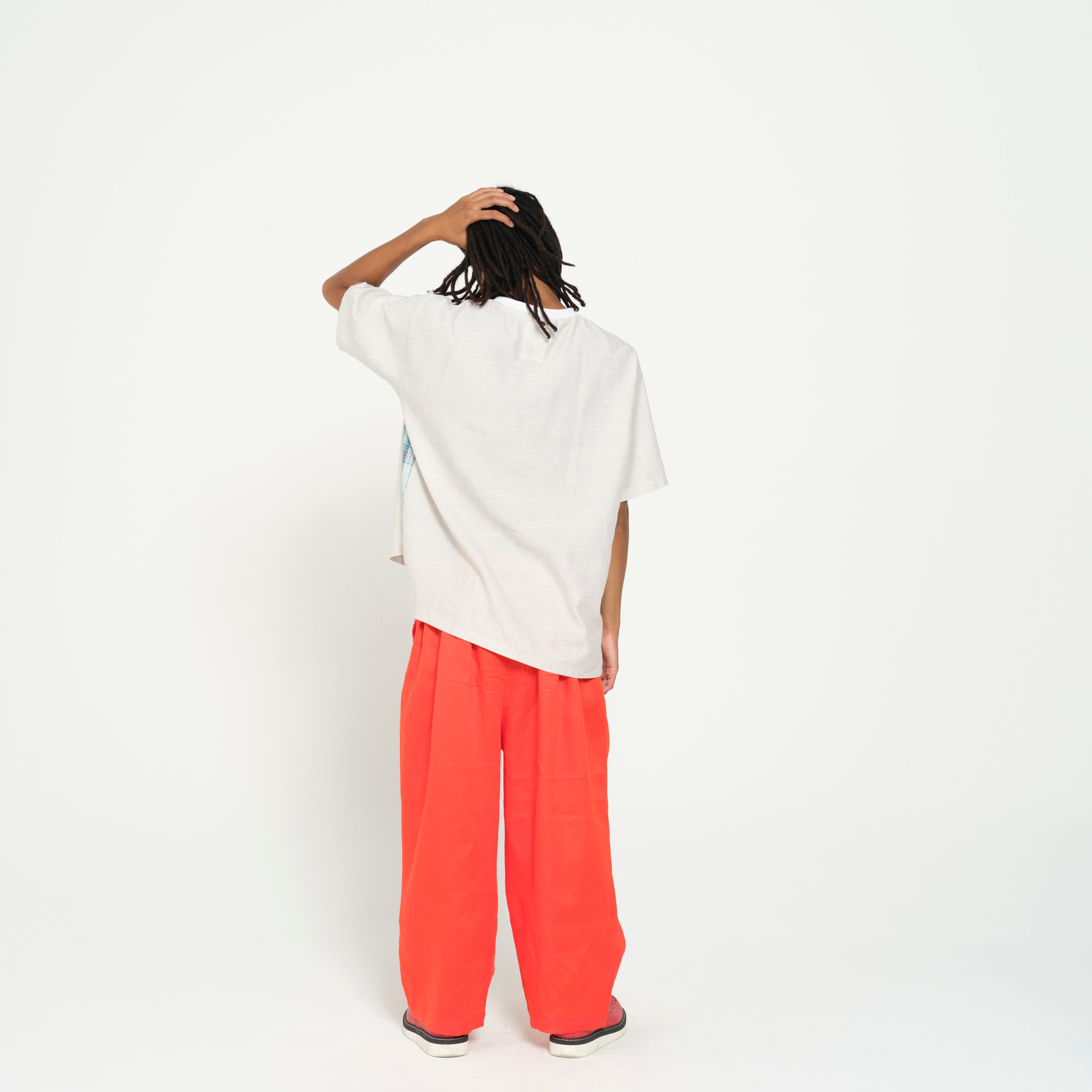 TRIPLE TUCK LINEN PANTS | Color_Red | No_SF26SS-19_Red【STOF_ストフ】【入荷予定アイテム・入荷連絡可能】
