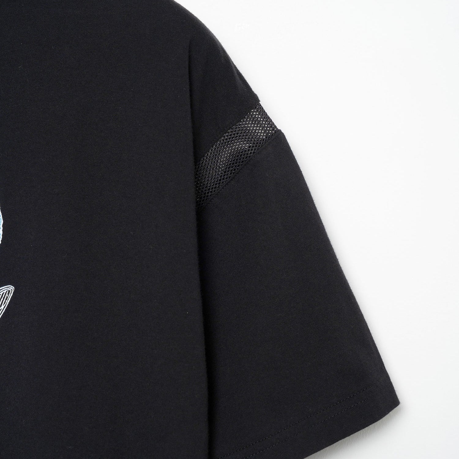 WORLD ORDER SAMUE T-SHIRT | Color_Black | No_SF26SS-26D_Black【STOF_ストフ】【入荷予定アイテム・入荷連絡可能】