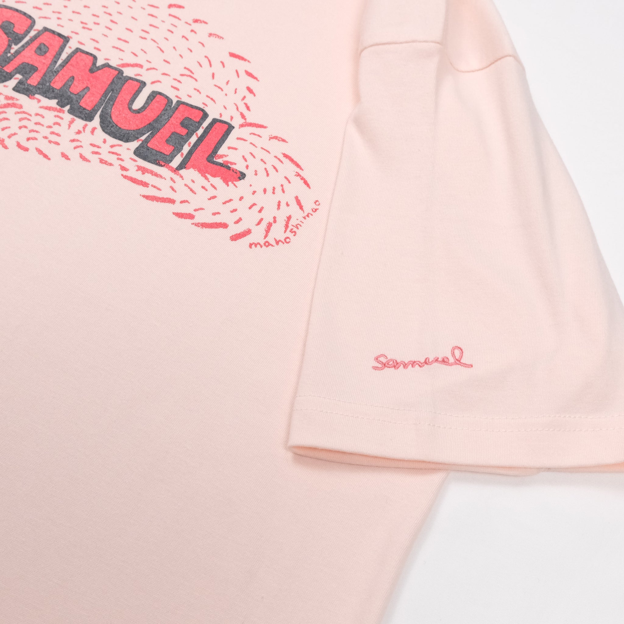 SAMUEL × SHIMAO MAHO CAT LOGO S/S TEE | Color:Black/Pink | S-25SS-SS-014【SAMUEL_サミュエル】 【ネコポス選択可能】