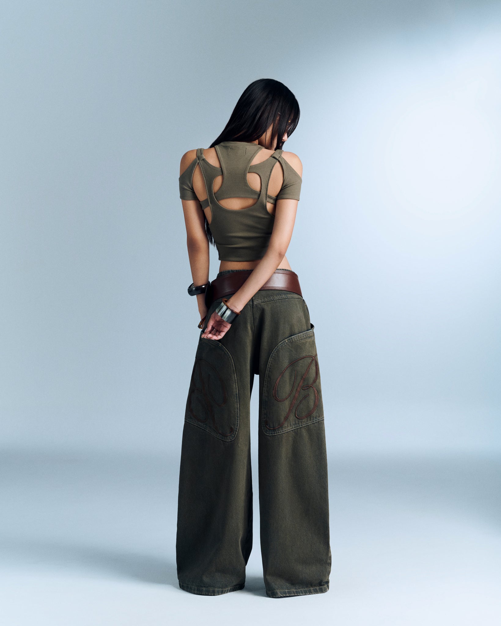 TAWNY TOP (ARMY GREEN) | Bunny Hill Concept