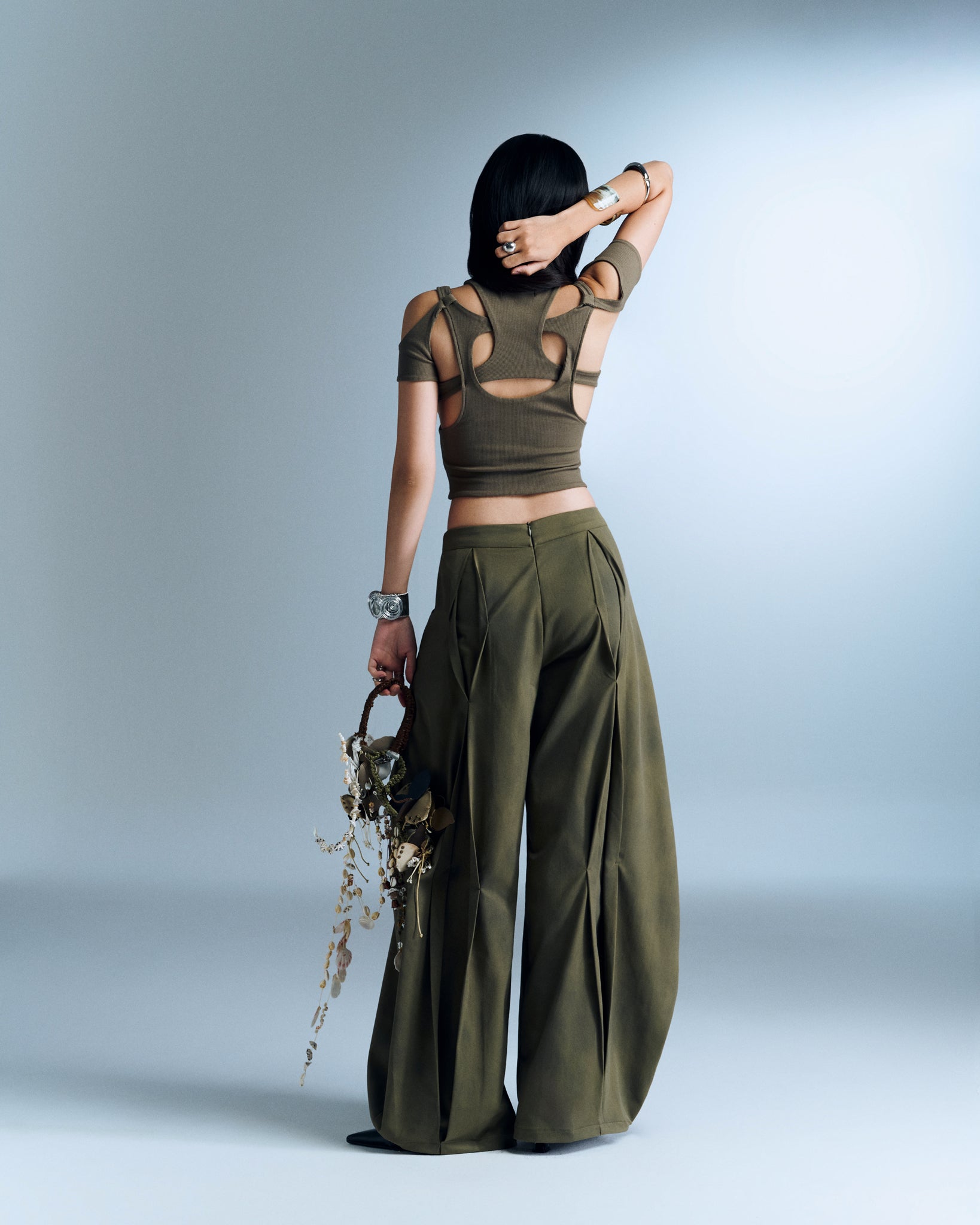 TAWNY TOP (ARMY GREEN) | Bunny Hill Concept