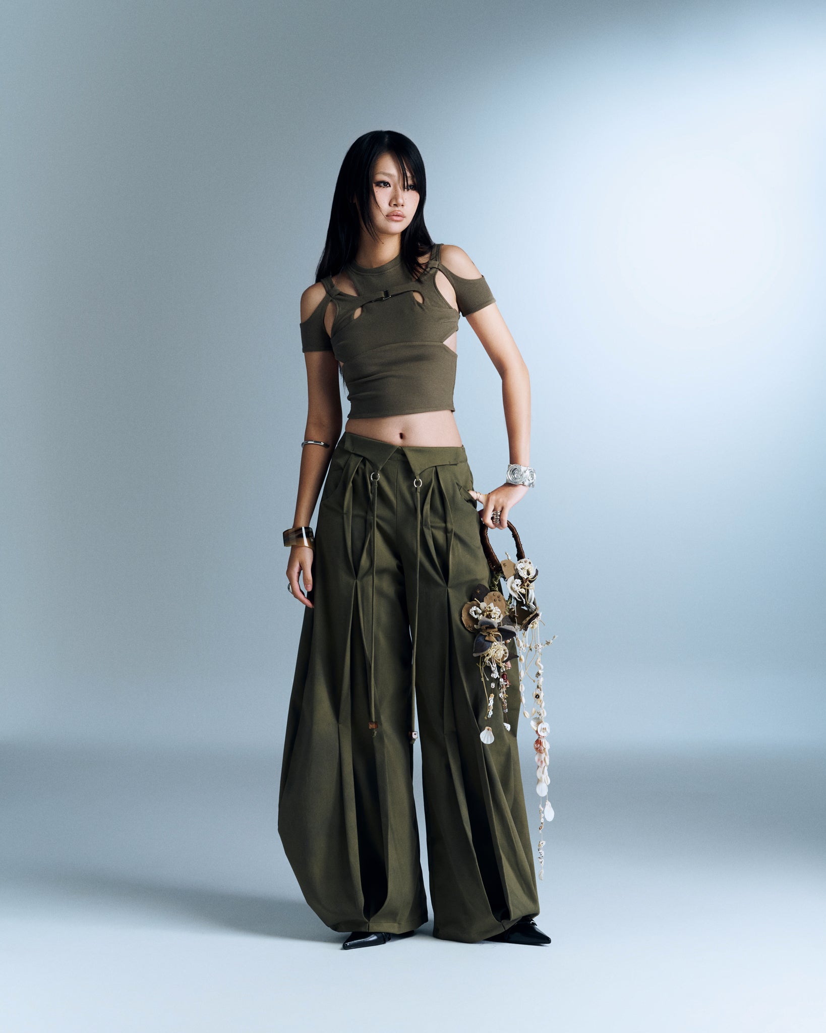 TAWNY TOP (ARMY GREEN) | Bunny Hill Concept