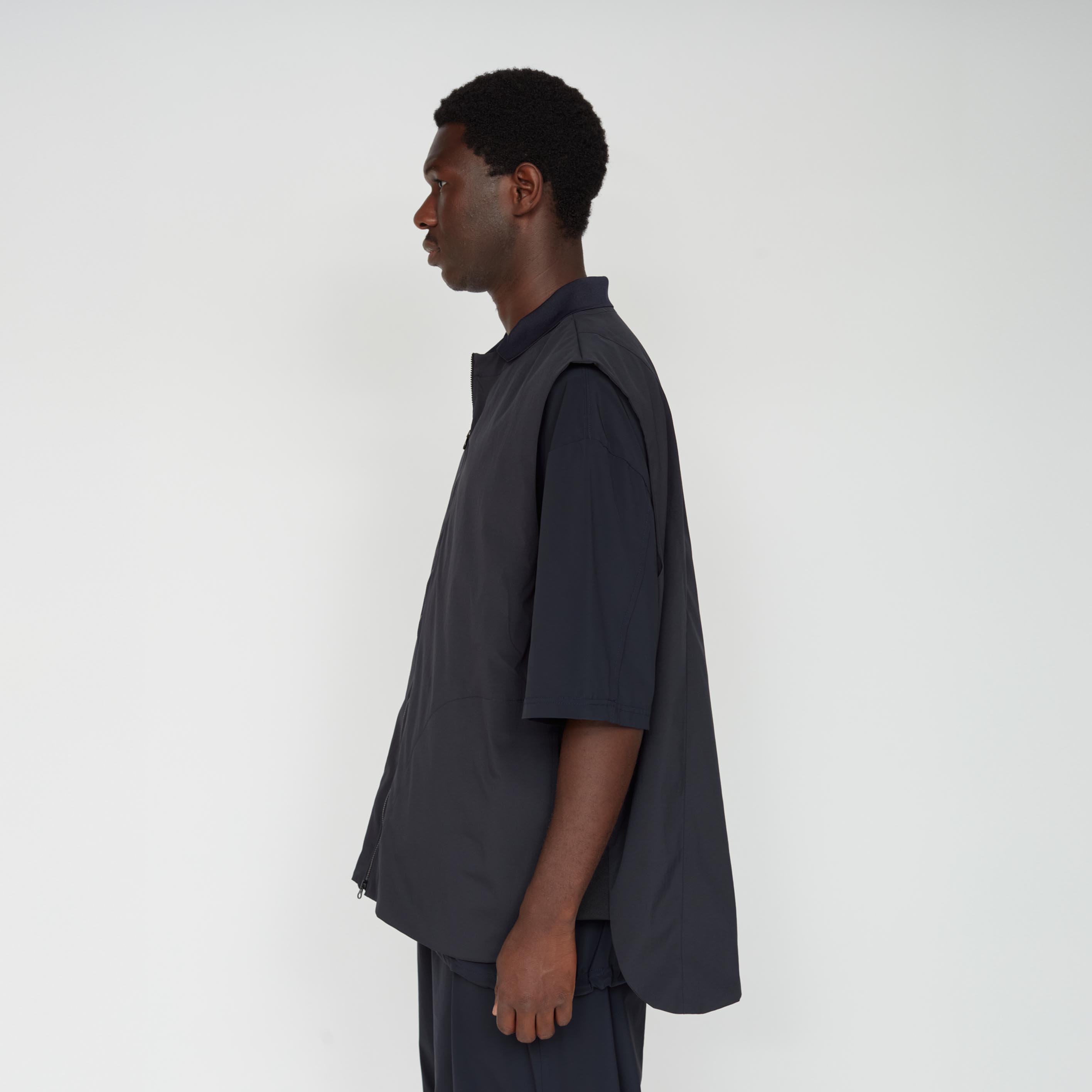 _158_Black | ジッパーベスト | Color:Black【UNTRACE_アントレース】【archive】