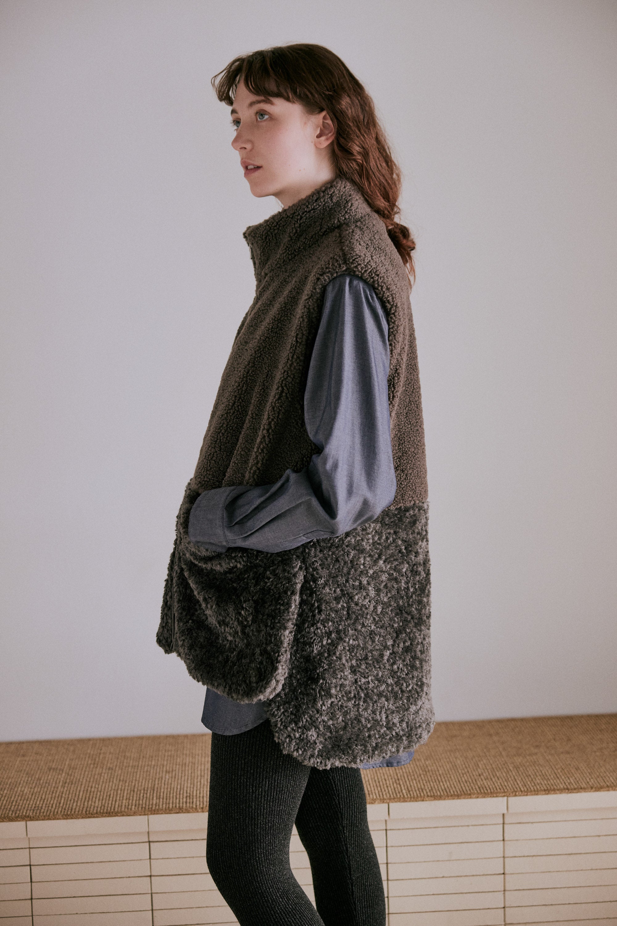 eco fur combination vest | Color_Charcoal | No_wht25fjk4045_ch【WHYTO_ホワイト】