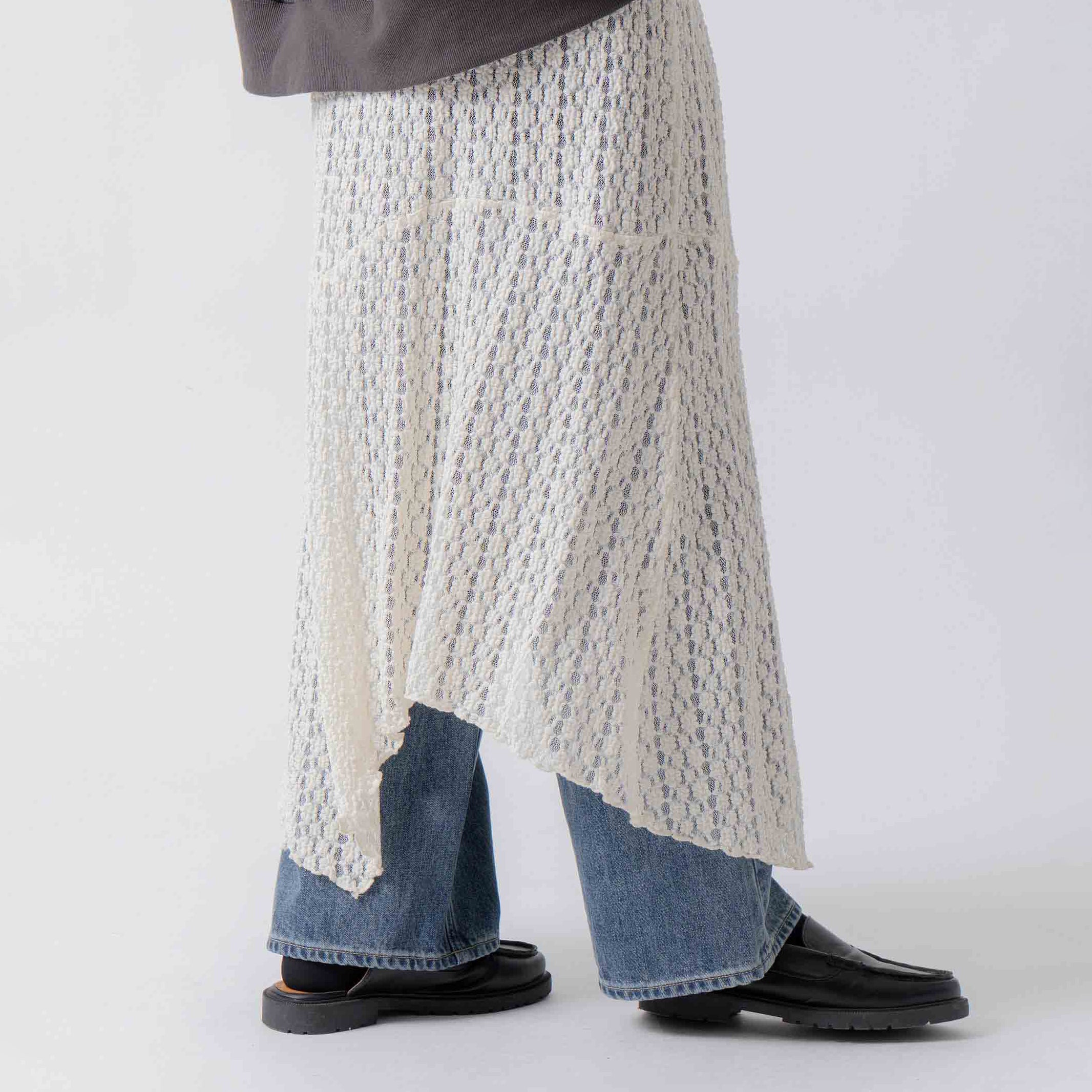 lace asymmetry skirt – Ecru | WHYTO | 入荷予定アイテム