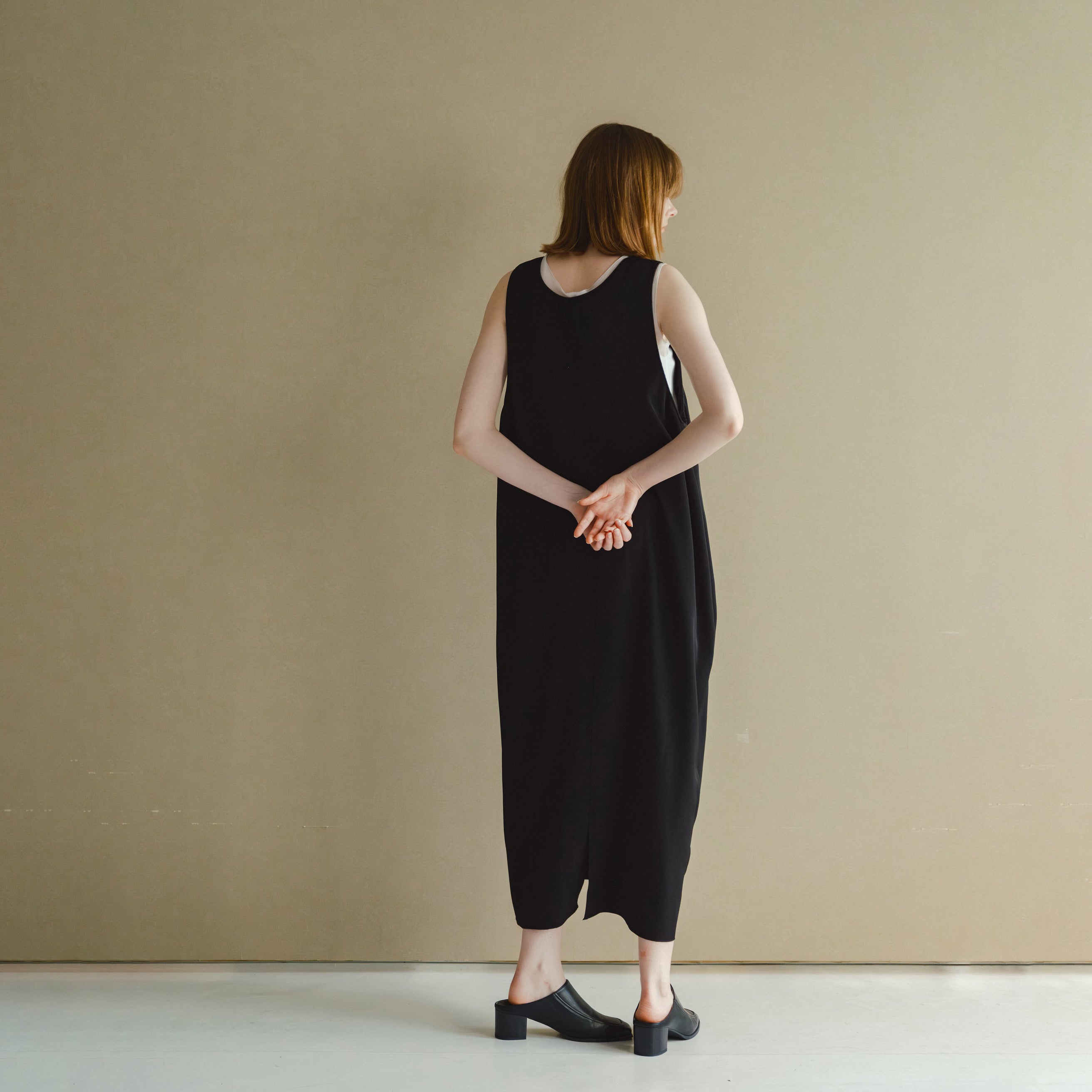 u neck cocoon dress – Black | WHT26HOP4079_Black | WHYTO