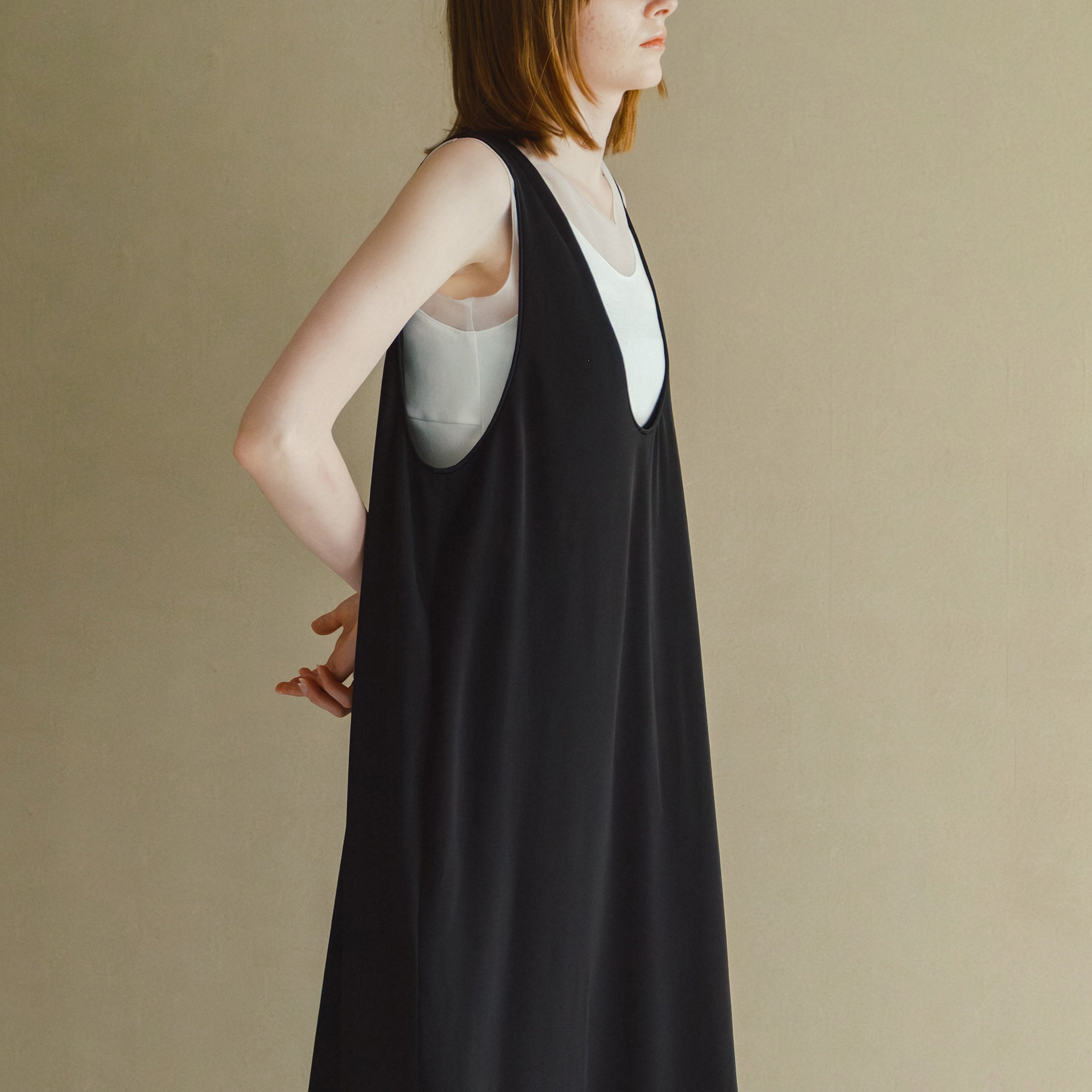 u neck cocoon dress – Black | WHT26HOP4079_Black | WHYTO