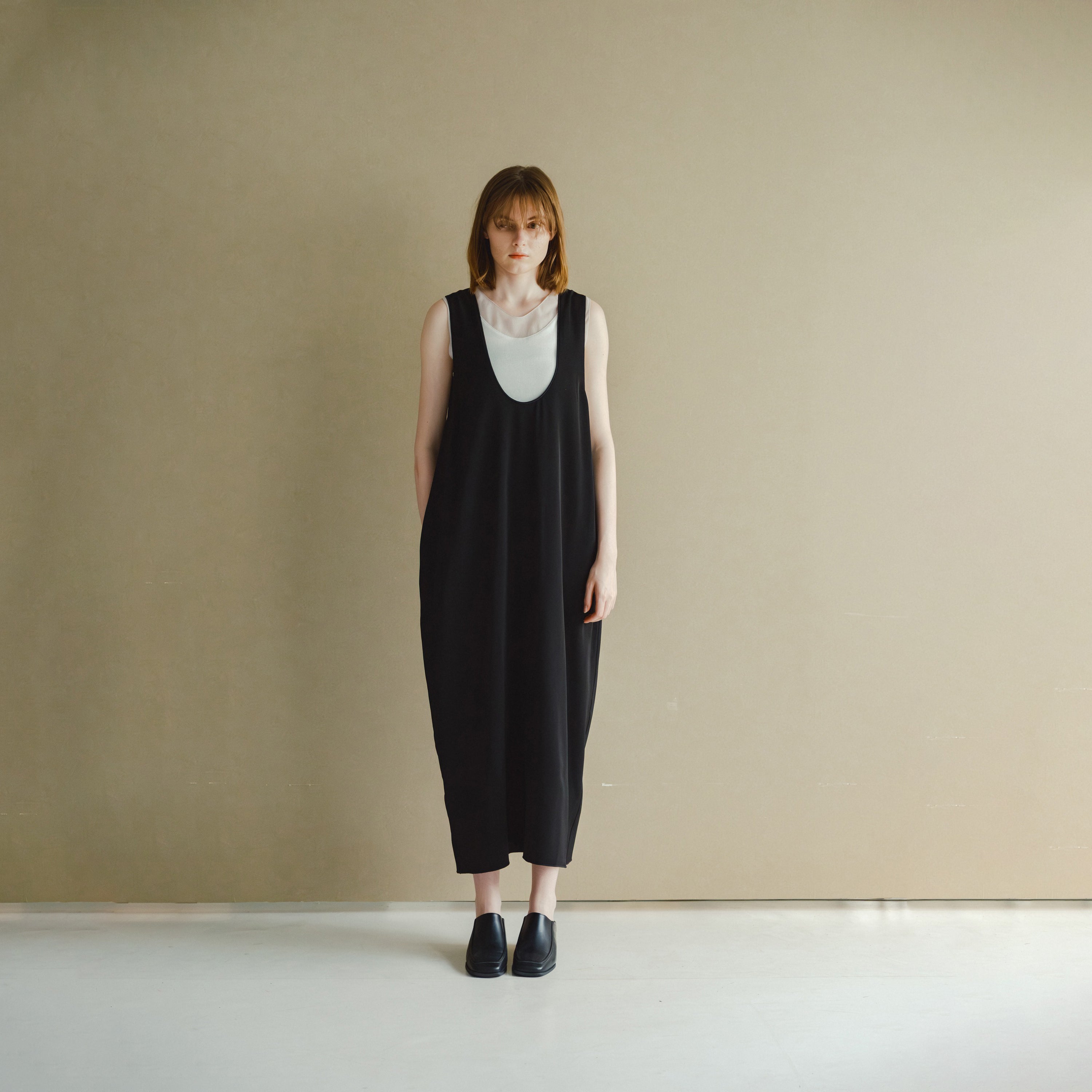 u neck cocoon dress – Black | WHT26HOP4079_Black | WHYTO