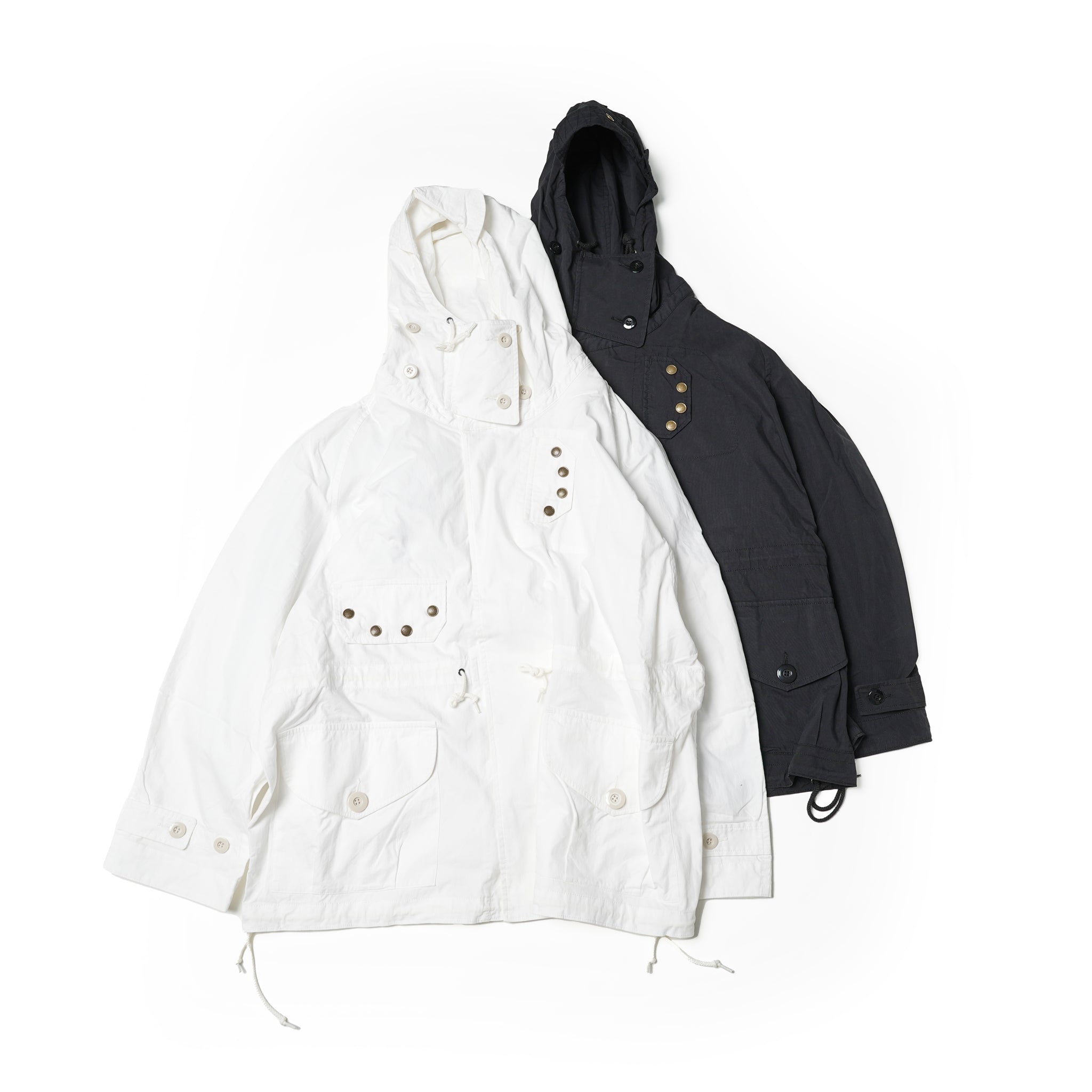 No:AM-2354002 | Name:Cotton Nylon Hooded Coat | Color:White/Black