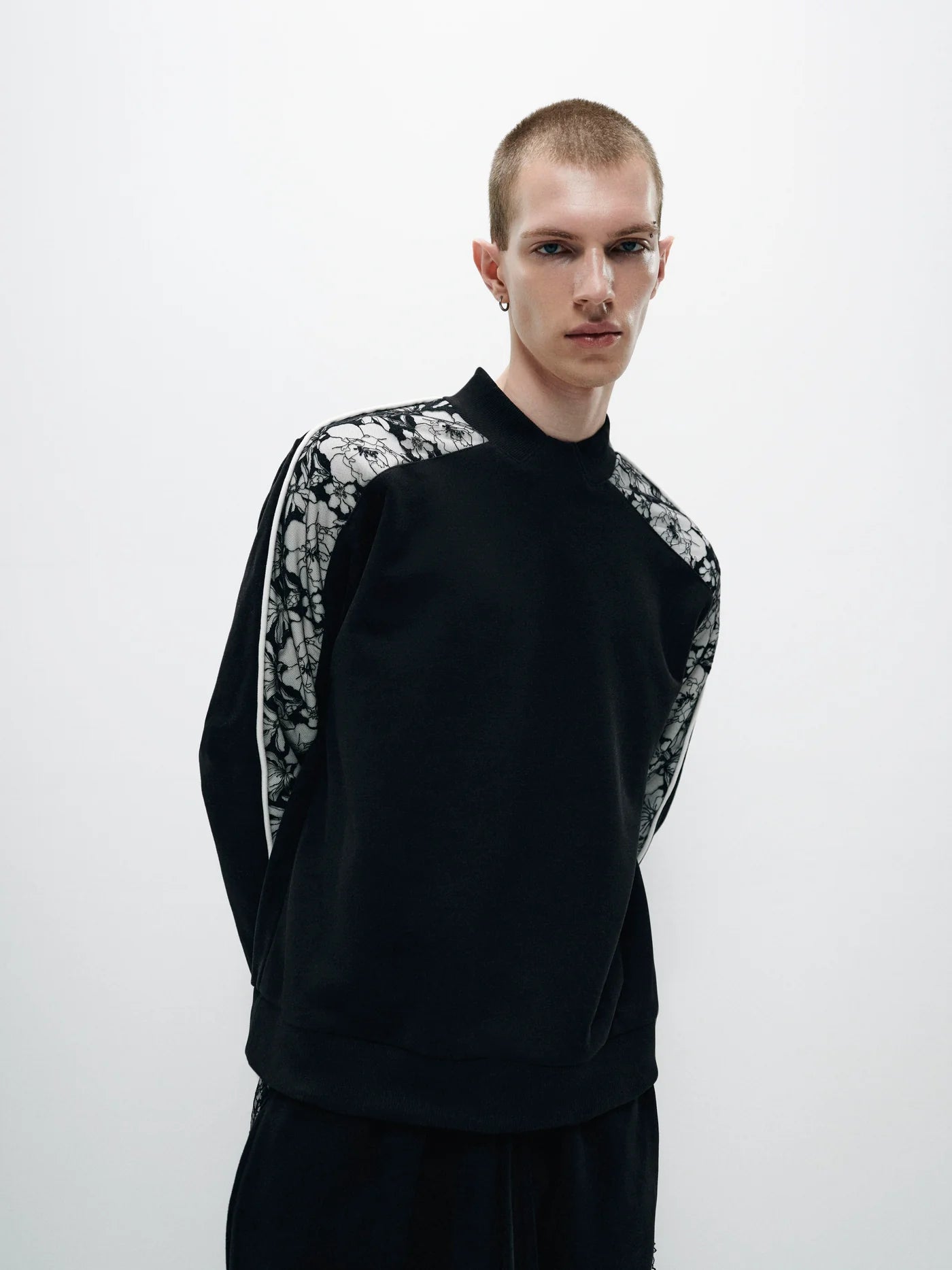 Soft power sweatshirt | Color:Black【ANIELE STROZ】 | FW24SW01