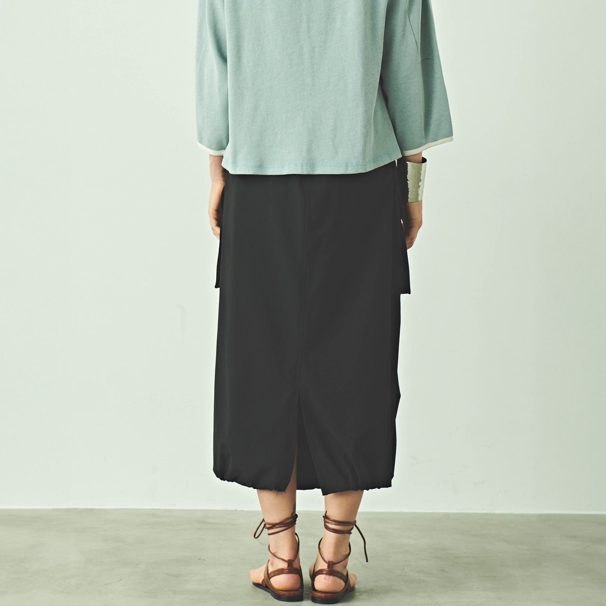 MIL24HSK3091 | AIR RIP CARGO SKIRT – Grayge/Khaki/Black | KHA:KI