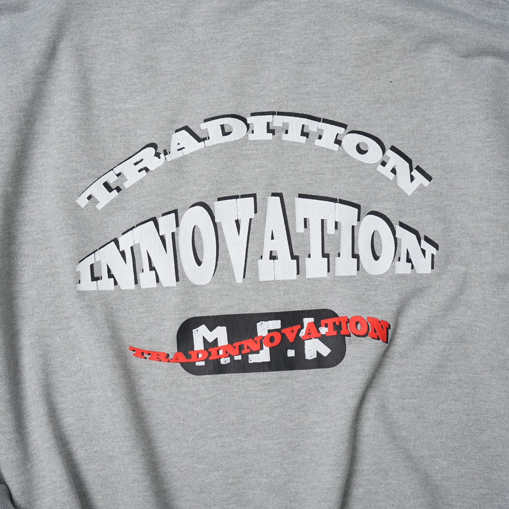 TRADINNOVATION – Gray / Navy | MASTERKEY
