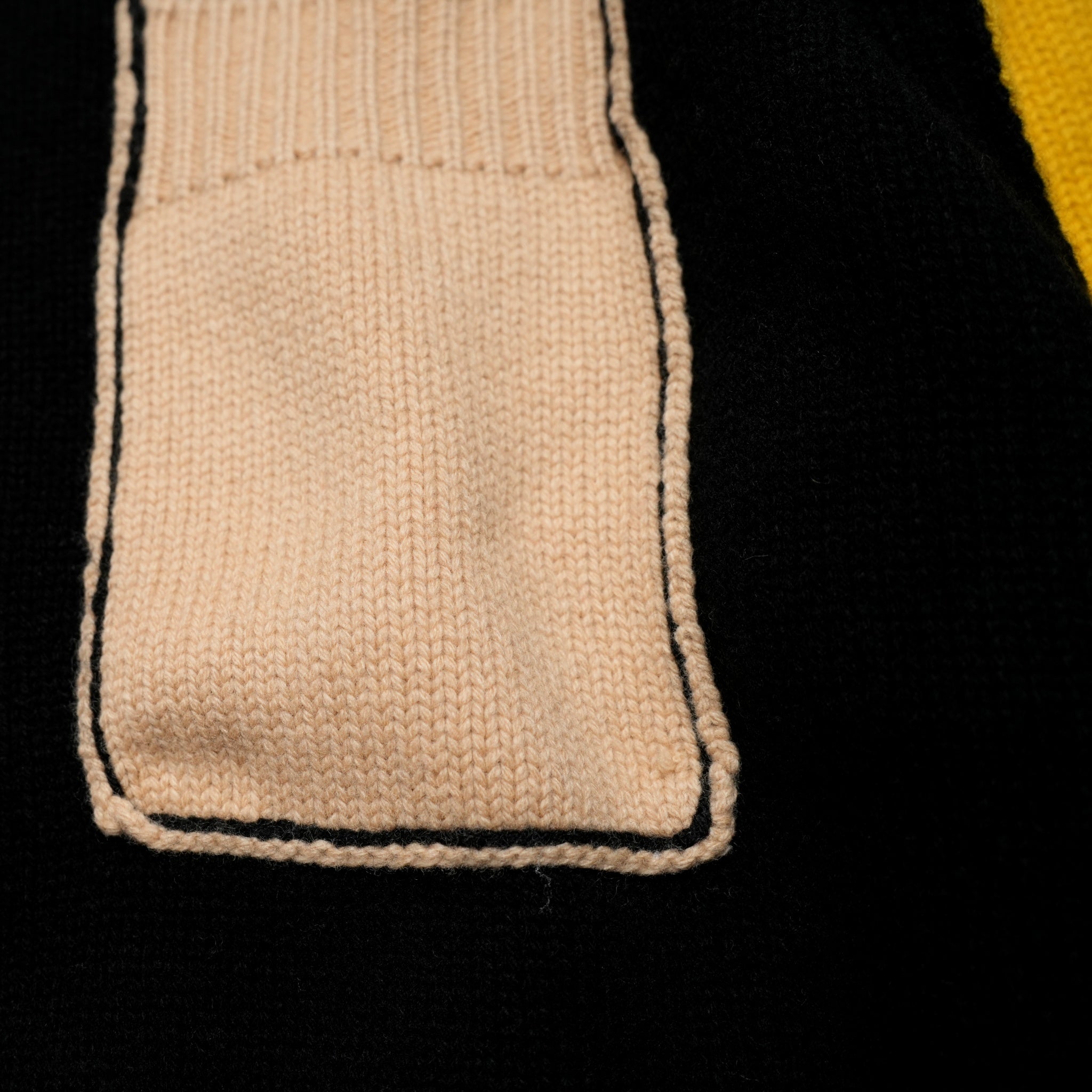 24#08-1030-0_Black | SIX-PATERN KNIT | Color:Black【MINAMI ANDERSON_ミナミアンダーソン】