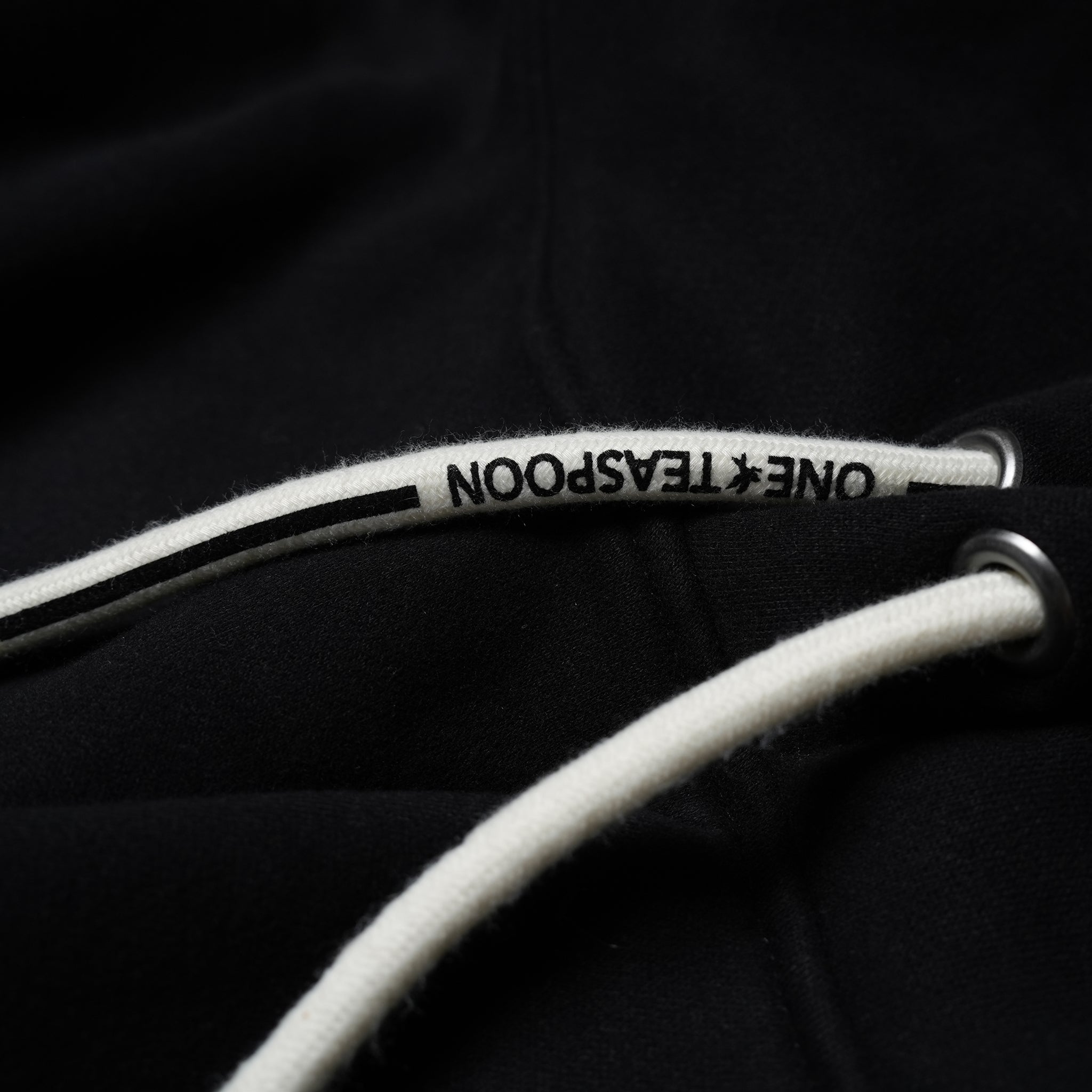 No:25678 | Name:OTS TWISTED HOODY | Color:Black【ONE TEASPOON_ワンティースプーン】