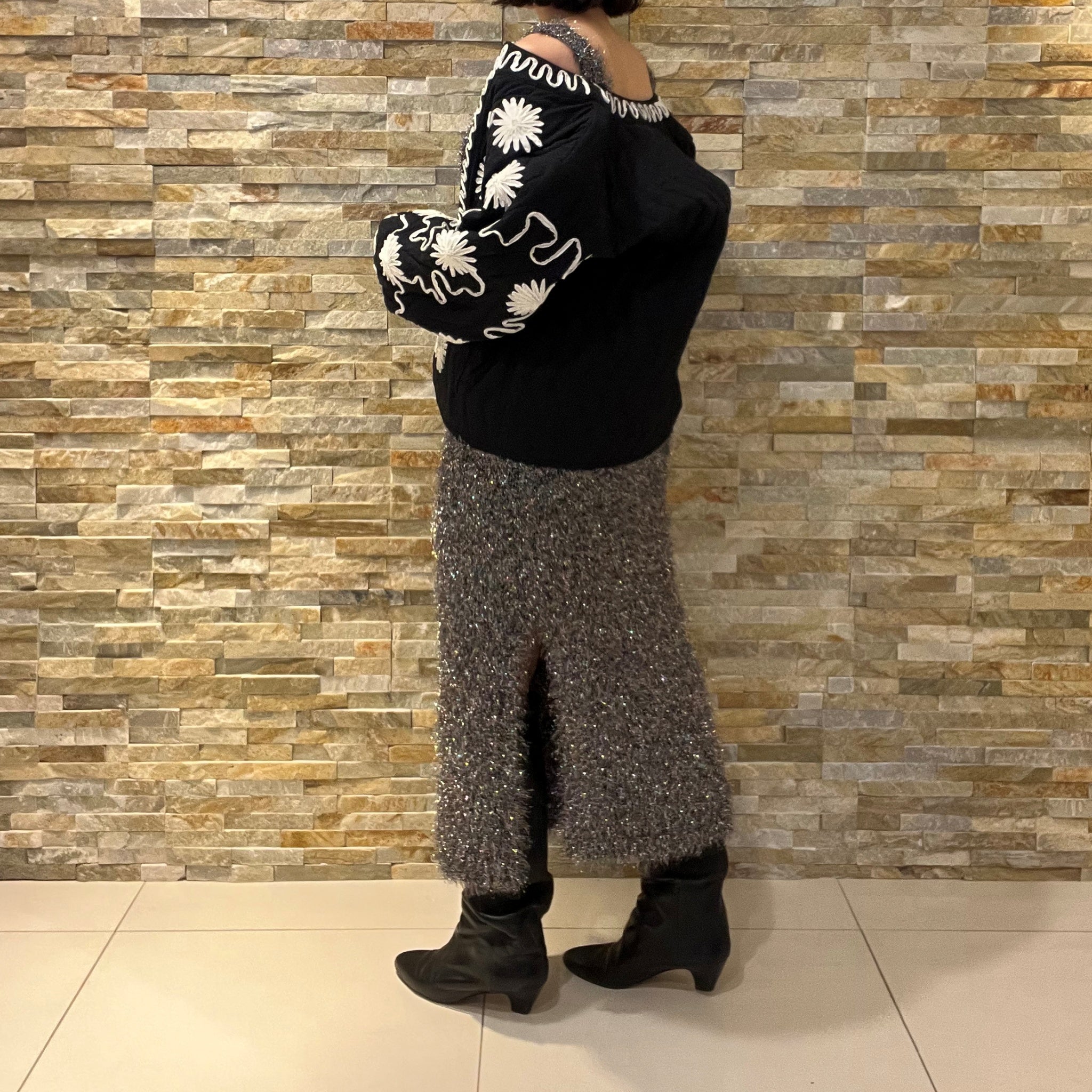 DEEPIKA TAPE EMB JACKET – Black | SARAMALLIKA