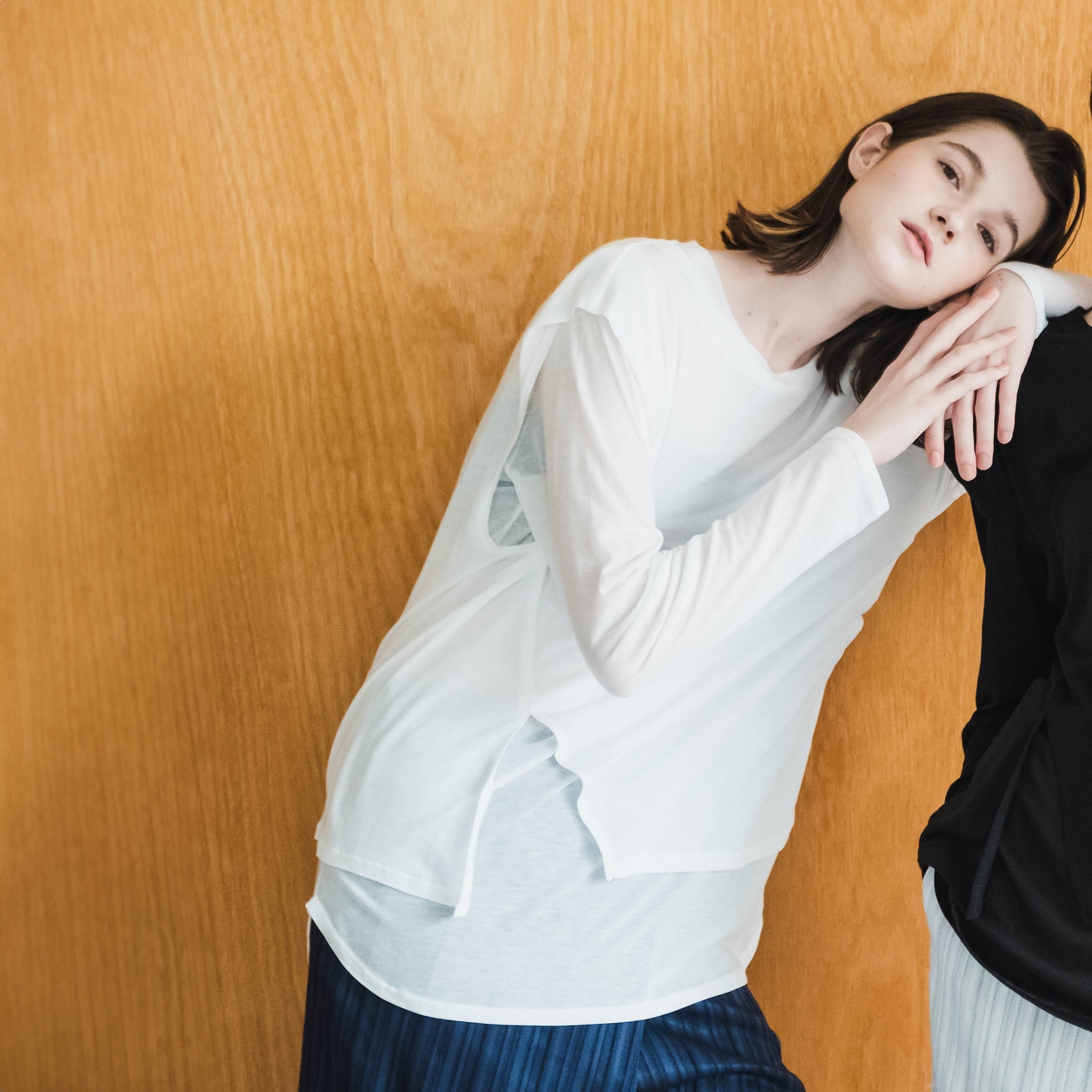 WHT24HBL4047 | SHEER LAYERED TEE | Color:Off White/Black【WHYTO_ホワイト】