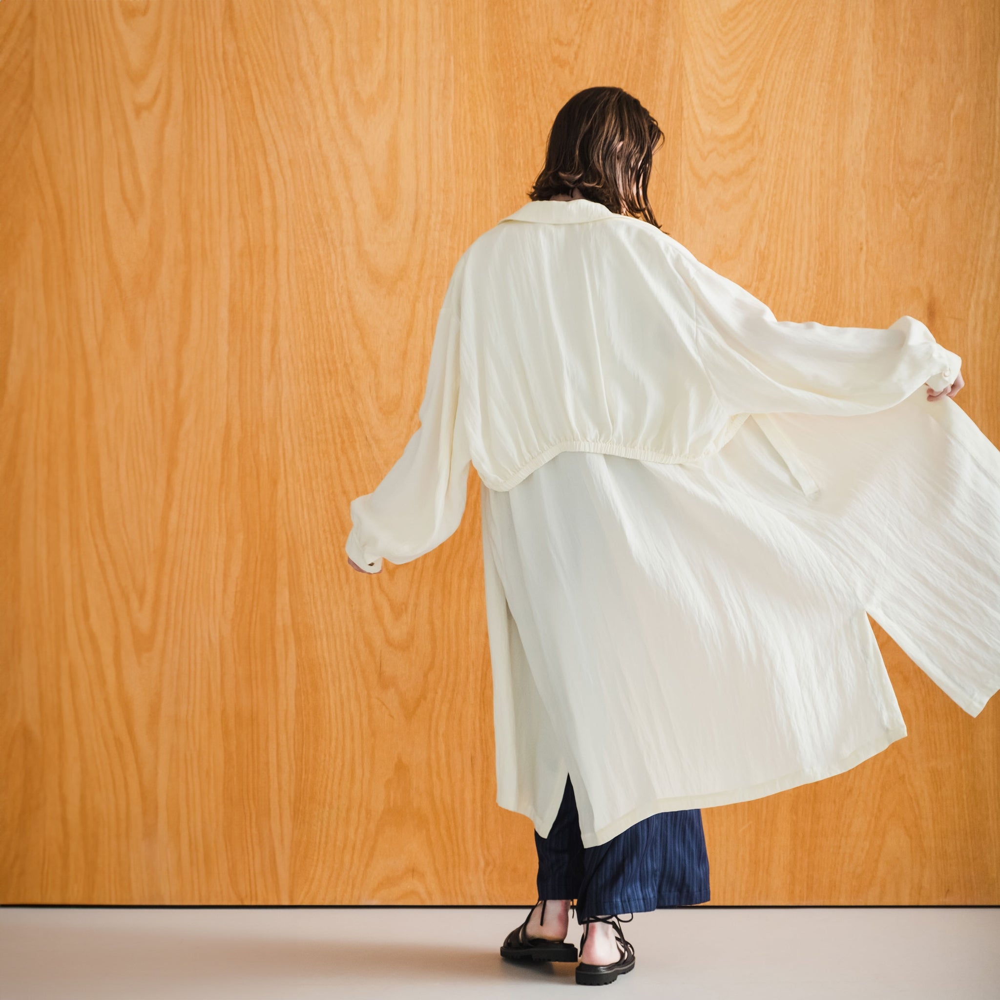 No:WHT24HJK4031 | Name:LAYERED BALLOON COAT | Color:White/Black/Woodland【WHYTO_ホワイト】【入荷予定アイテム・入荷連絡可能】