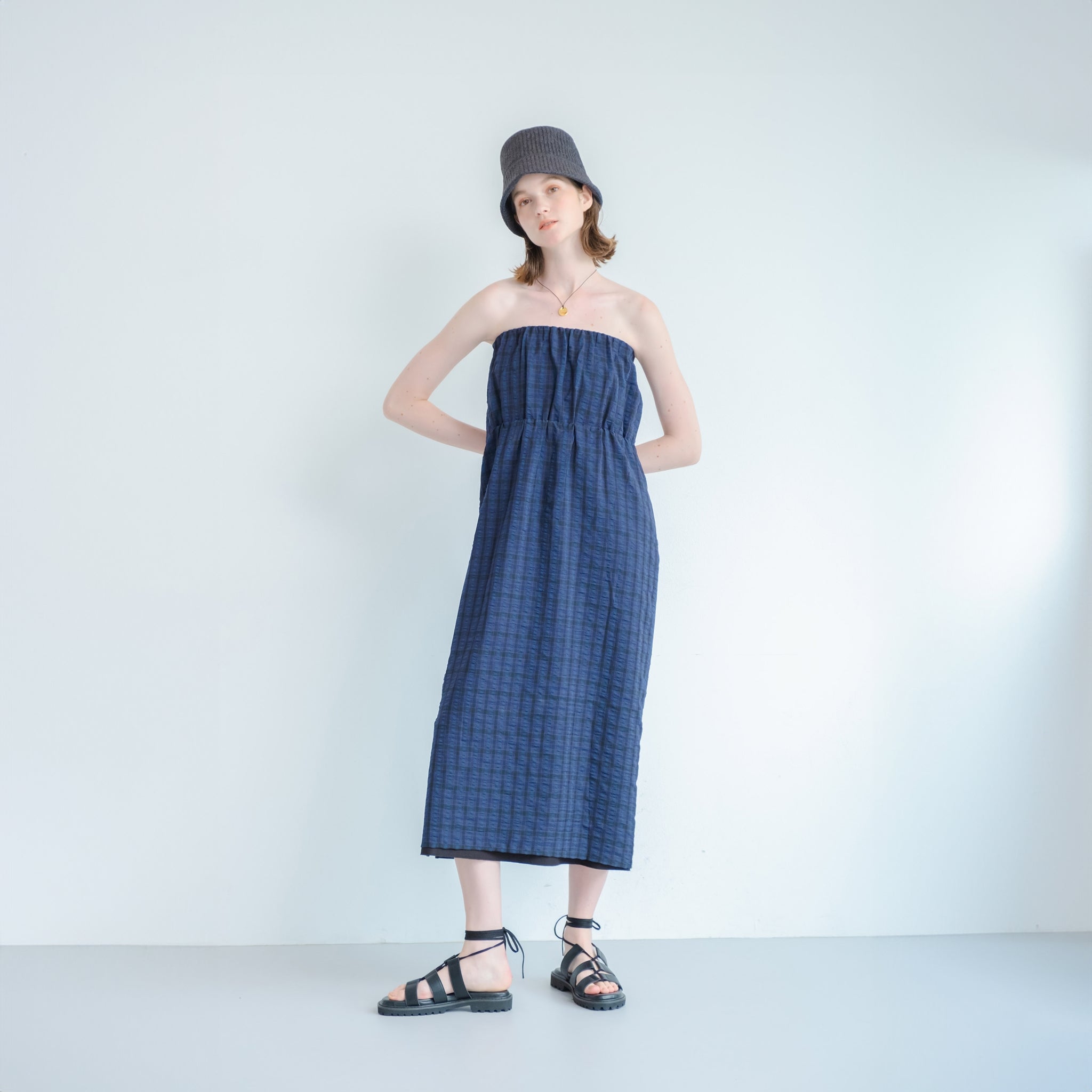 WHT24HOP4050 | CHECK REVERSIBLE DRESS | Color:Off Beige/Black【WHYTO_ホワイト】